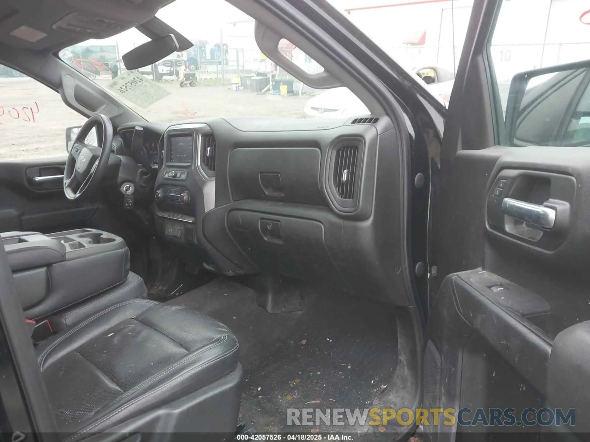 5 Photograph of a damaged car 1GCRYBEH5LZ217487 CHEVROLET SILVERADO 1500 2020