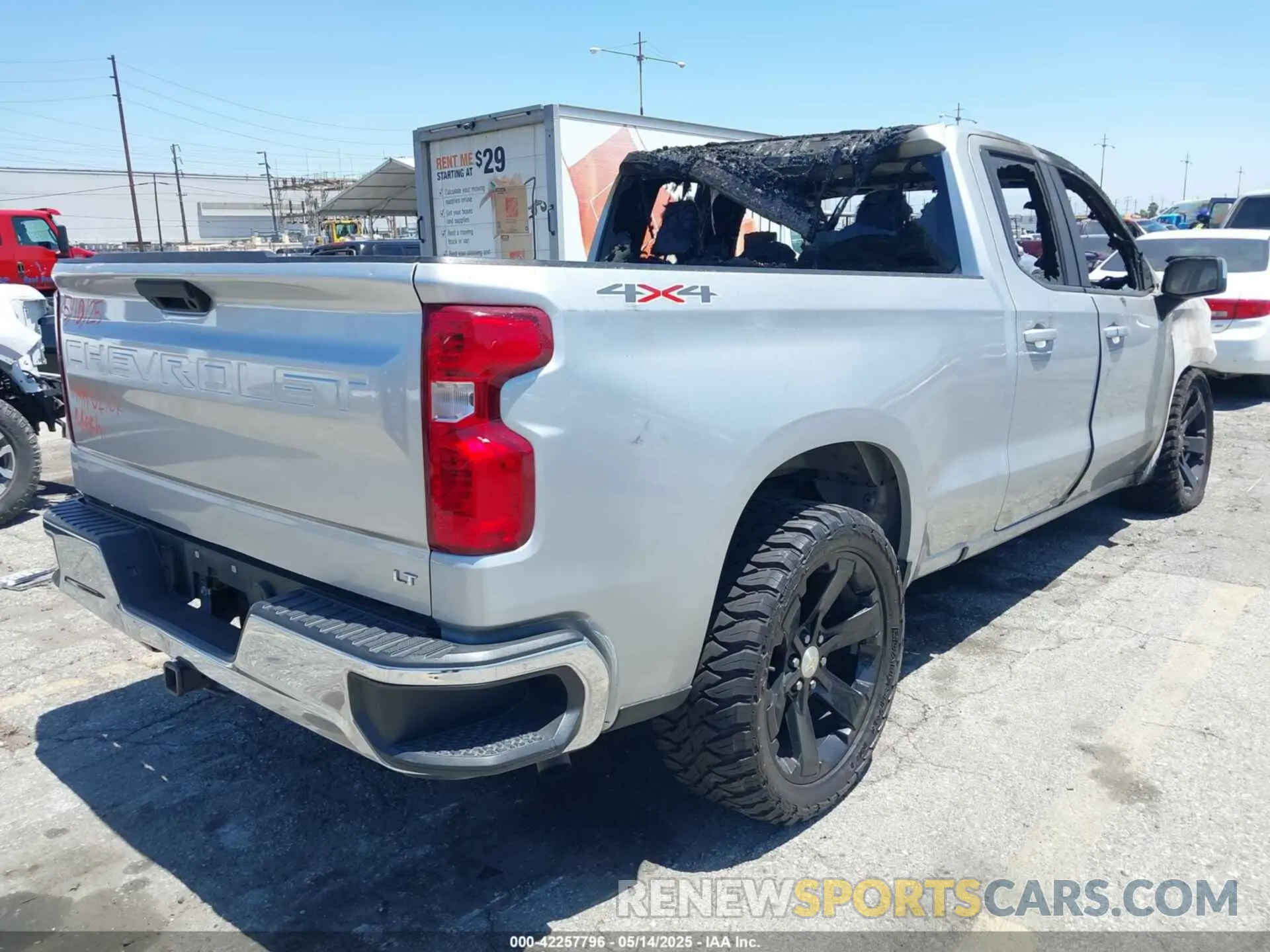 4 Photograph of a damaged car 1GCRYDED3LZ170940 CHEVROLET SILVERADO 1500 2020