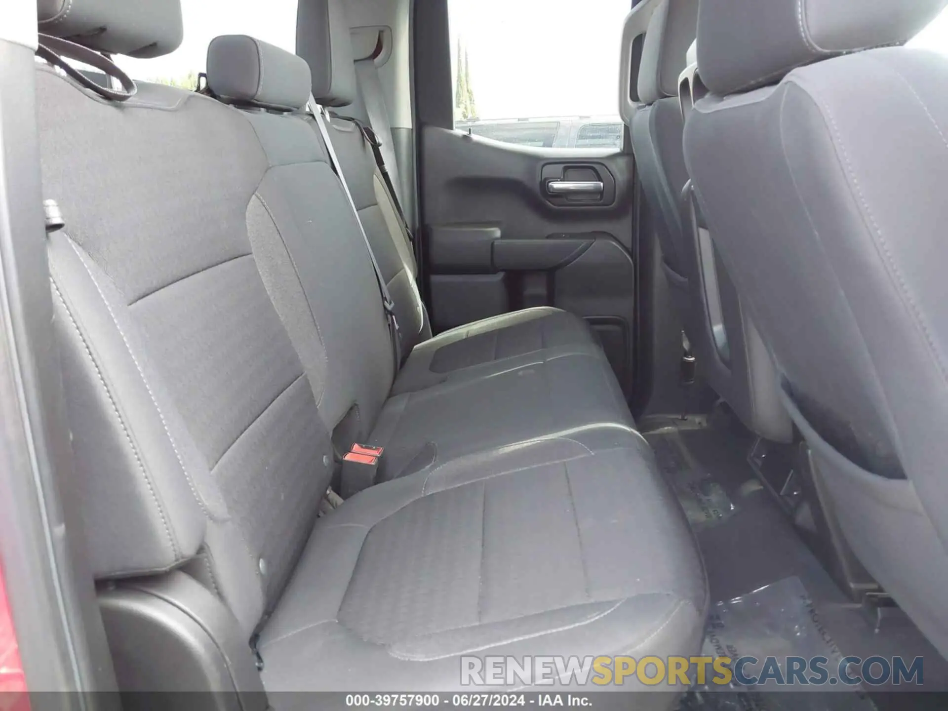 8 Photograph of a damaged car 1GCRYDED3LZ173515 CHEVROLET SILVERADO 1500 2020