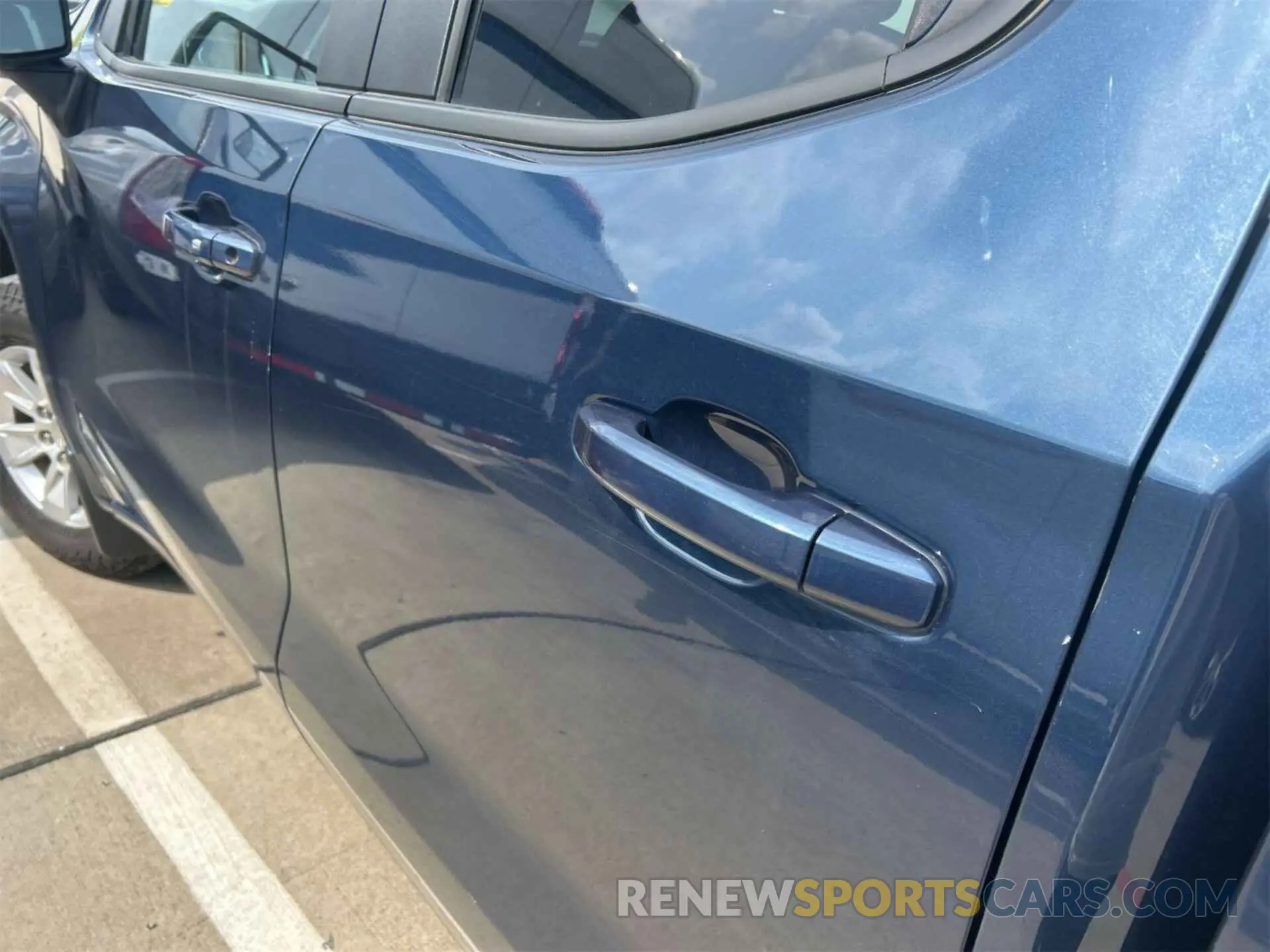 5 Photograph of a damaged car 1GCRYDED3LZ298658 CHEVROLET SILVERADO 1500 2020