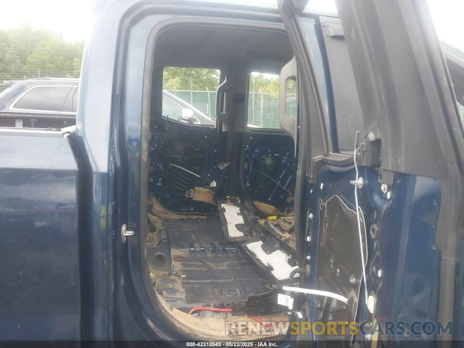 8 Photograph of a damaged car 1GCRYDED4LZ141611 CHEVROLET SILVERADO 1500 2020