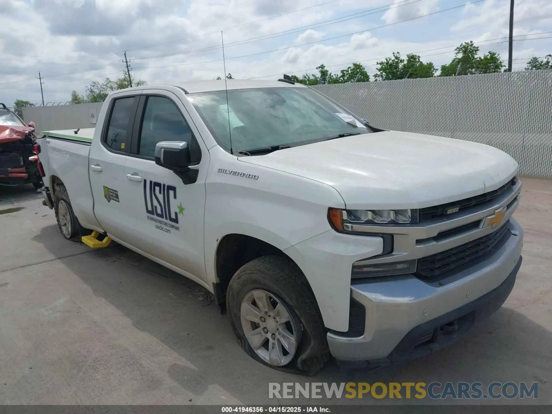 1 Photograph of a damaged car 1GCRYDED4LZ192137 CHEVROLET SILVERADO 1500 2020