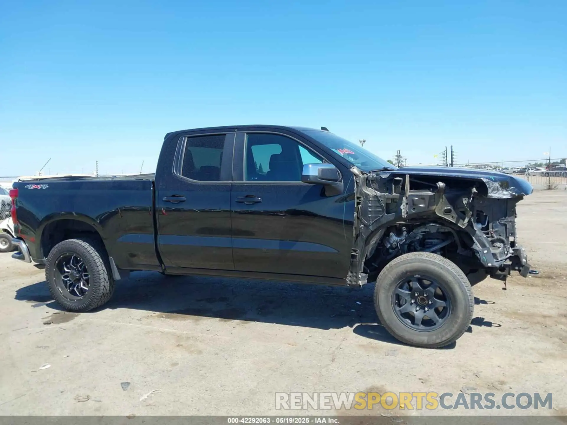 13 Photograph of a damaged car 1GCRYDED6LZ273320 CHEVROLET SILVERADO 1500 2020