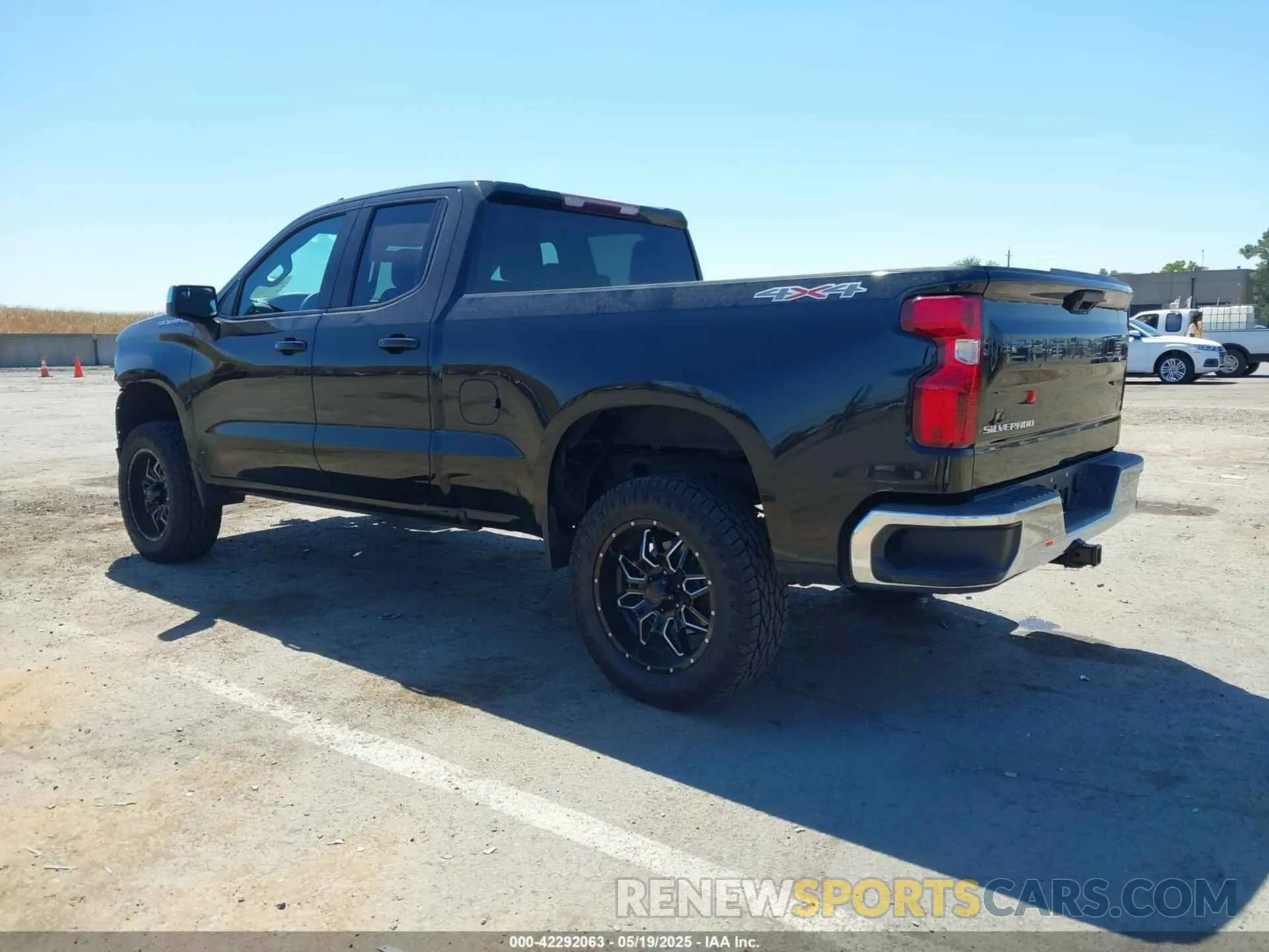 3 Photograph of a damaged car 1GCRYDED6LZ273320 CHEVROLET SILVERADO 1500 2020