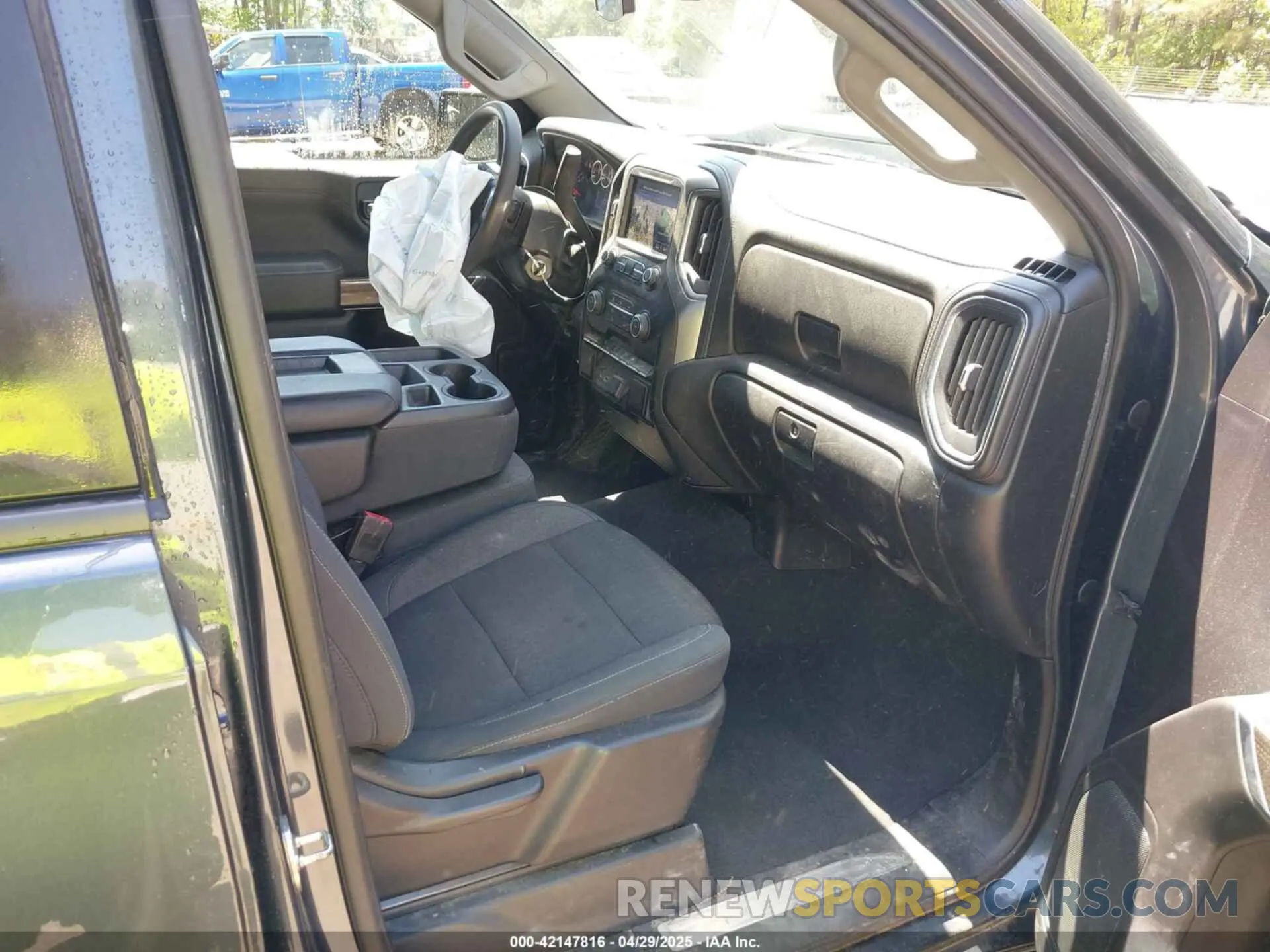 5 Photograph of a damaged car 1GCRYDED7LZ162579 CHEVROLET SILVERADO 1500 2020