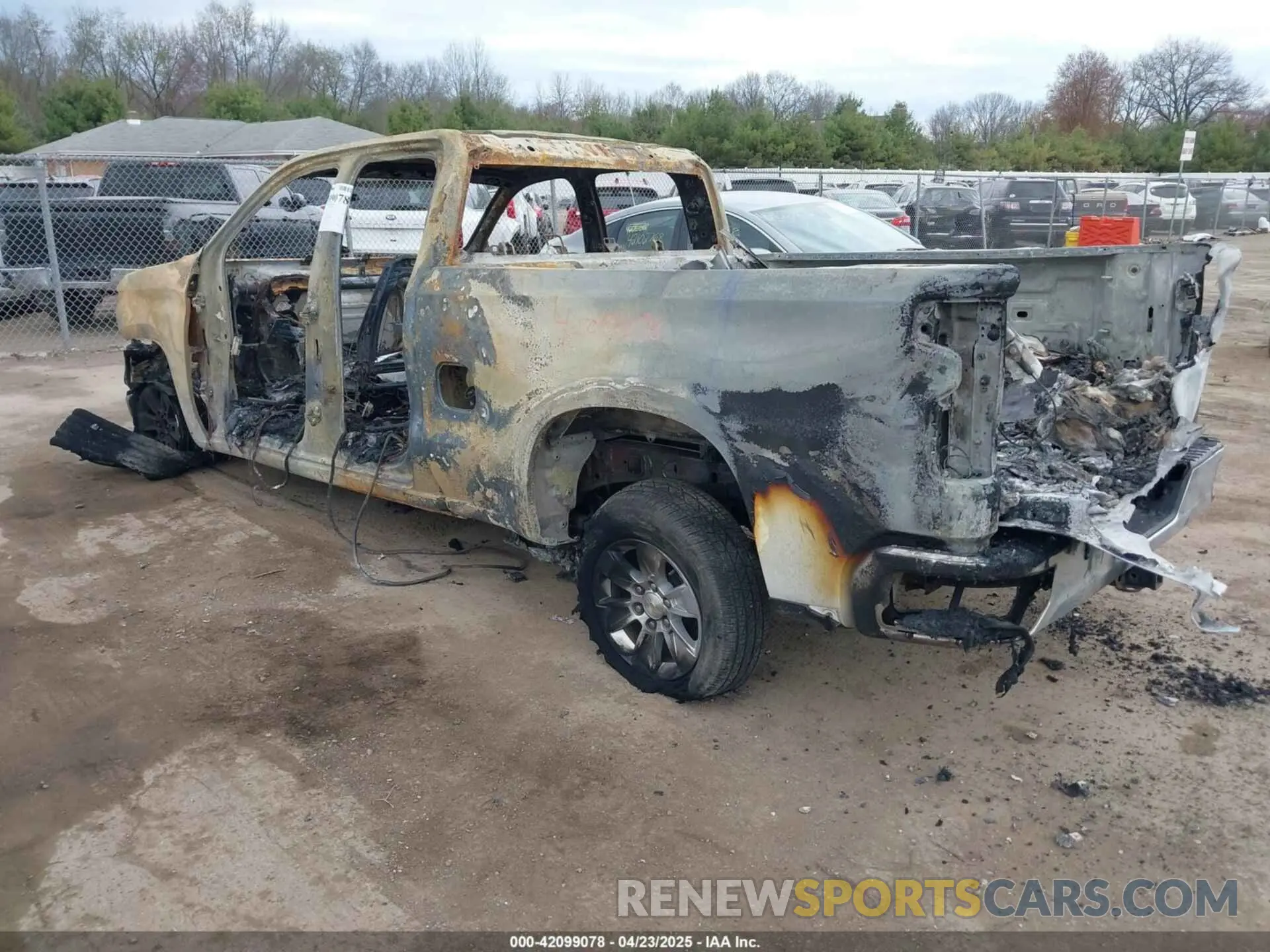 3 Photograph of a damaged car 1GCRYDED8LZ251920 CHEVROLET SILVERADO 1500 2020