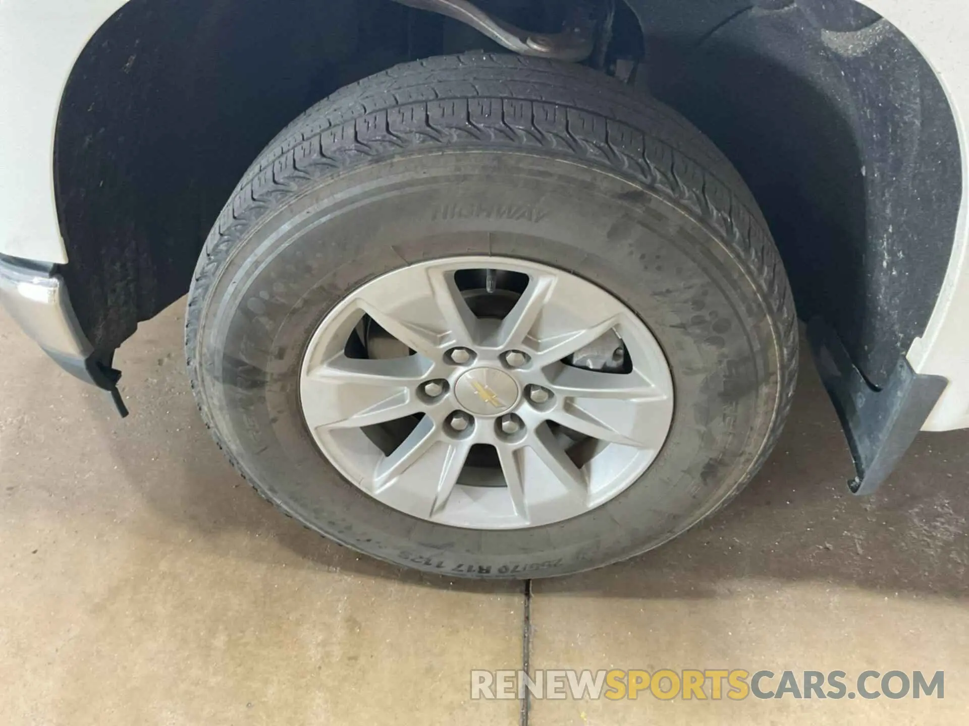 7 Photograph of a damaged car 1GCRYDED9LZ295909 CHEVROLET SILVERADO 1500 2020