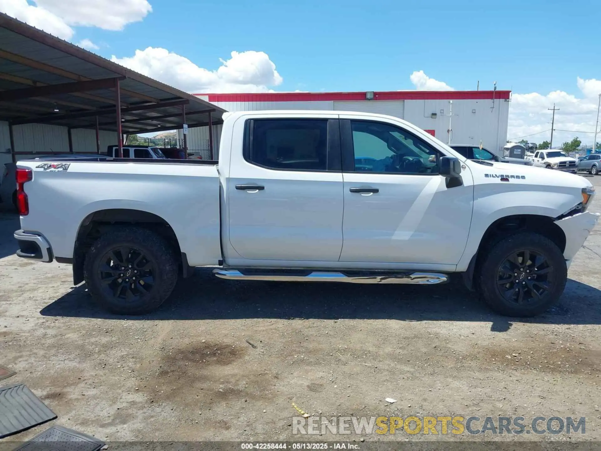 14 Photograph of a damaged car 1GCUYBEF1LZ124152 CHEVROLET SILVERADO 1500 2020