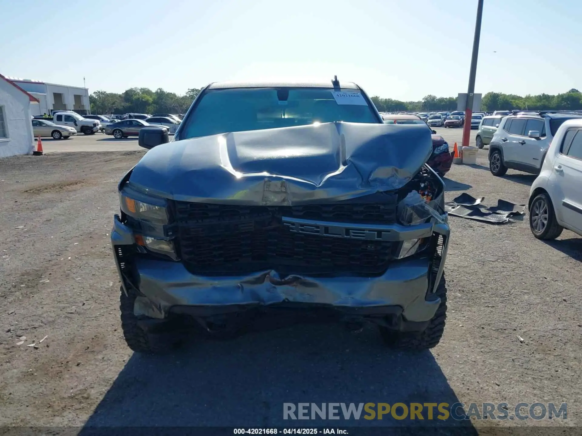 12 Photograph of a damaged car 1GCUYBEF1LZ201263 CHEVROLET SILVERADO 1500 2020