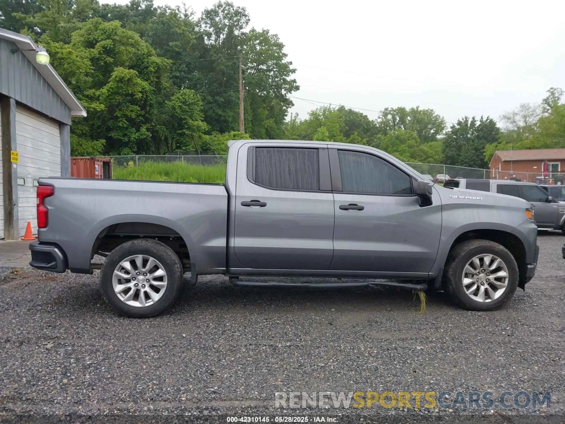 14 Photograph of a damaged car 1GCUYBEF4LZ250585 CHEVROLET SILVERADO 1500 2020