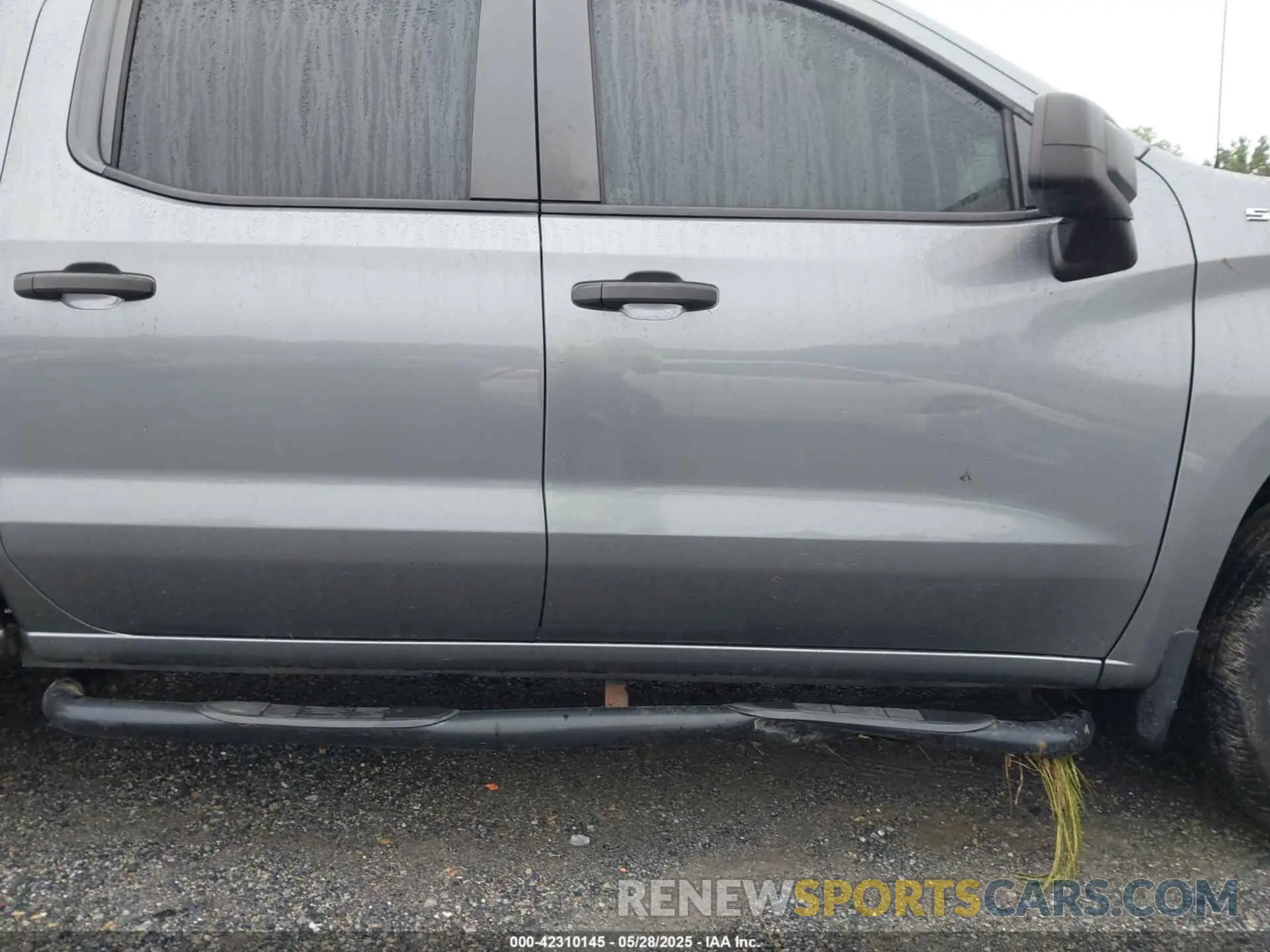 22 Photograph of a damaged car 1GCUYBEF4LZ250585 CHEVROLET SILVERADO 1500 2020