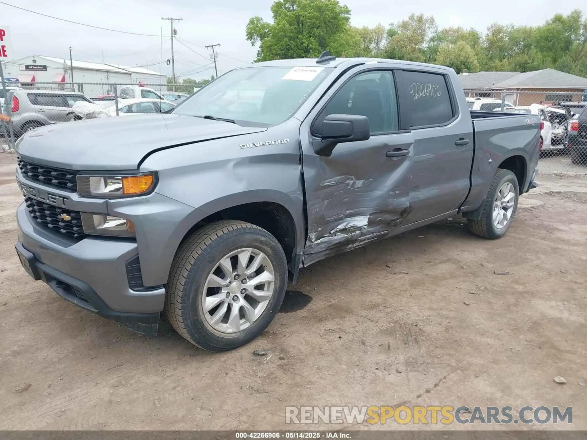 2 Photograph of a damaged car 1GCUYBEF8LZ201826 CHEVROLET SILVERADO 1500 2020