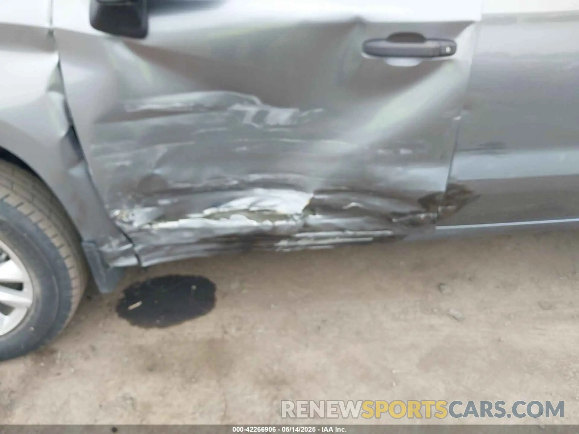 6 Photograph of a damaged car 1GCUYBEF8LZ201826 CHEVROLET SILVERADO 1500 2020
