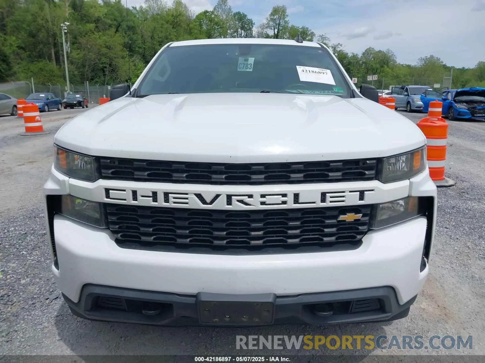 12 Photograph of a damaged car 1GCUYBEF8LZ251450 CHEVROLET SILVERADO 1500 2020