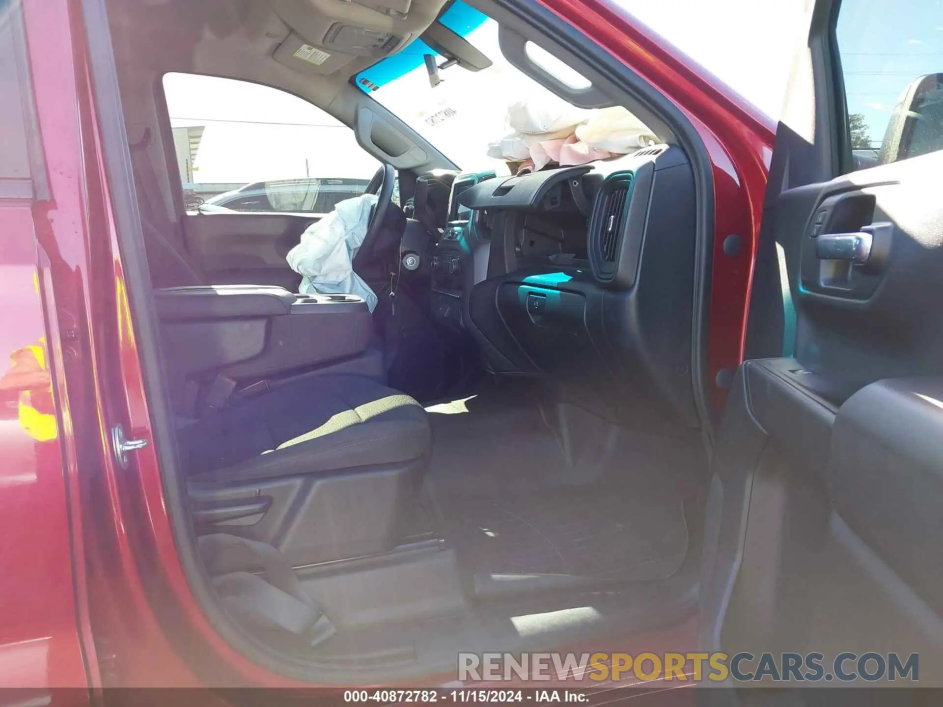 5 Photograph of a damaged car 1GCUYBEFXLZ305217 CHEVROLET SILVERADO 1500 2020