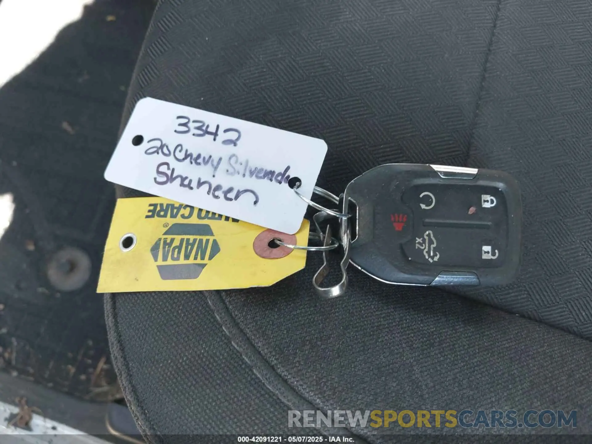 11 Photograph of a damaged car 1GCUYDED0LZ330282 CHEVROLET SILVERADO 1500 2020
