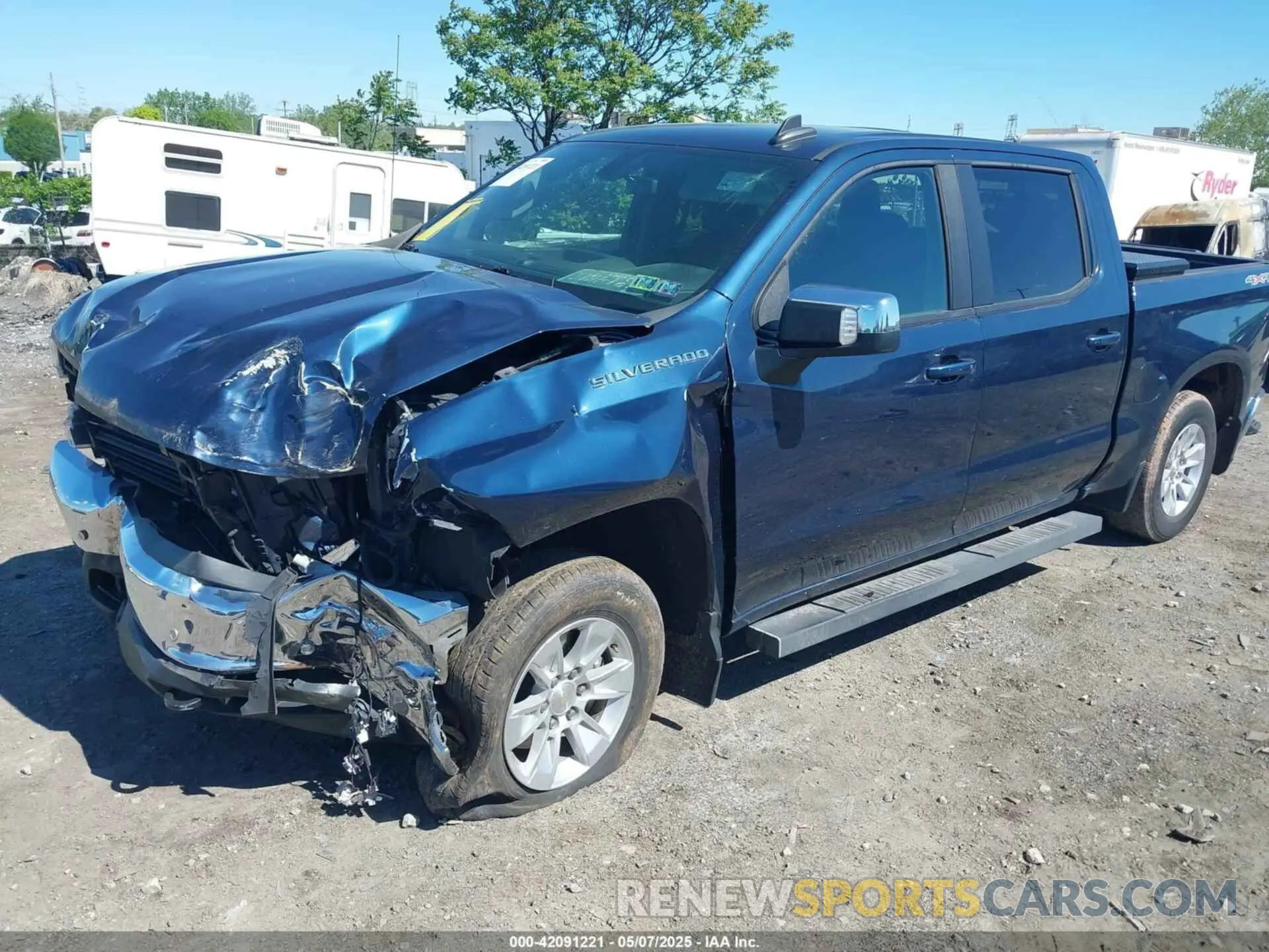 2 Photograph of a damaged car 1GCUYDED0LZ330282 CHEVROLET SILVERADO 1500 2020