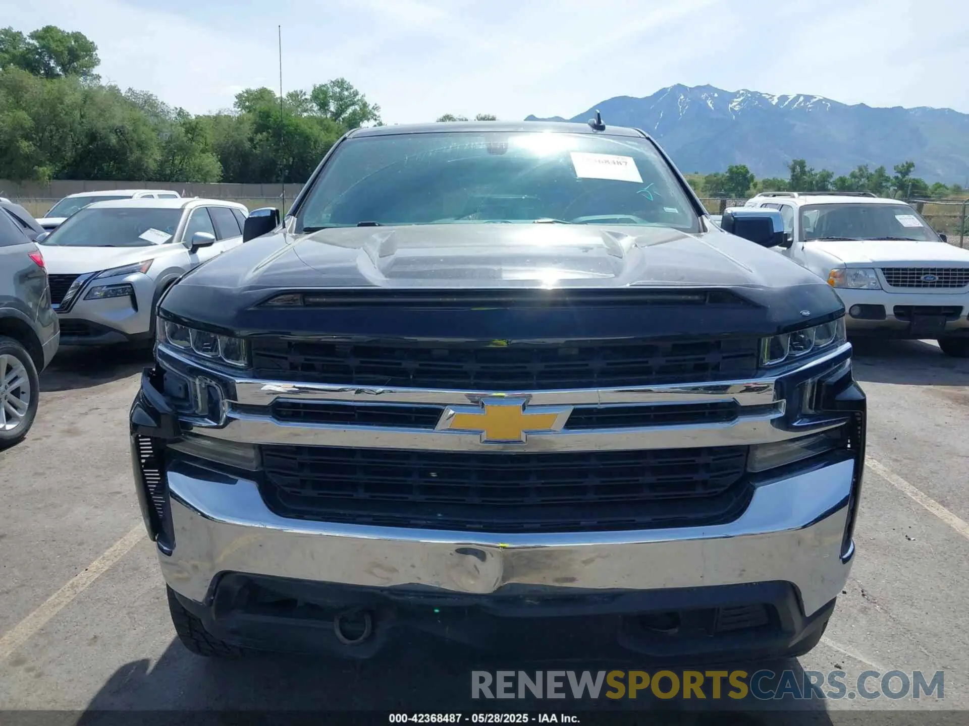 13 Photograph of a damaged car 1GCUYDED1LZ102064 CHEVROLET SILVERADO 1500 2020