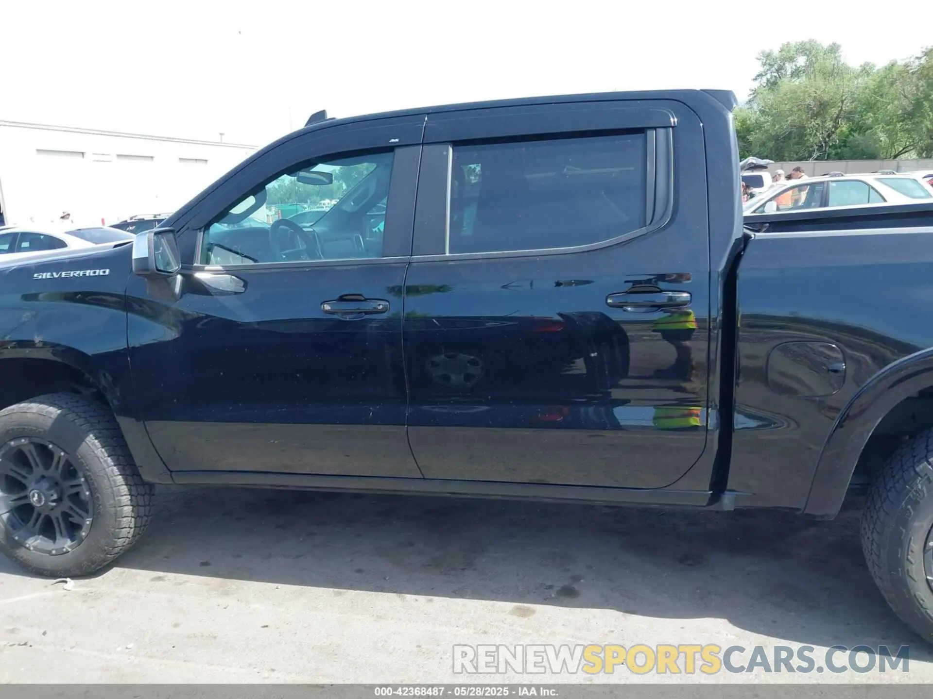 15 Photograph of a damaged car 1GCUYDED1LZ102064 CHEVROLET SILVERADO 1500 2020