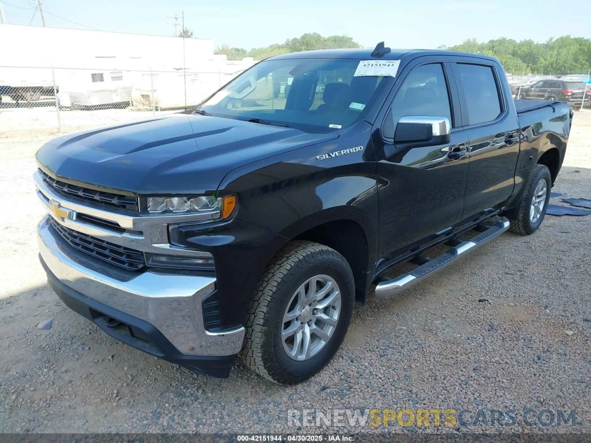 2 Photograph of a damaged car 1GCUYDED1LZ308596 CHEVROLET SILVERADO 1500 2020