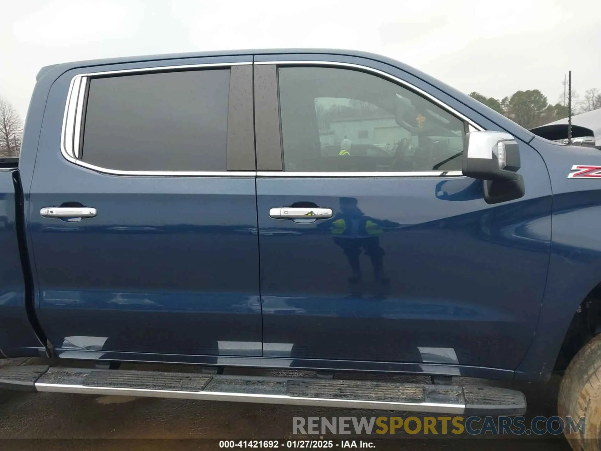 13 Photograph of a damaged car 1GCUYDED3LZ162637 CHEVROLET SILVERADO 1500 2020