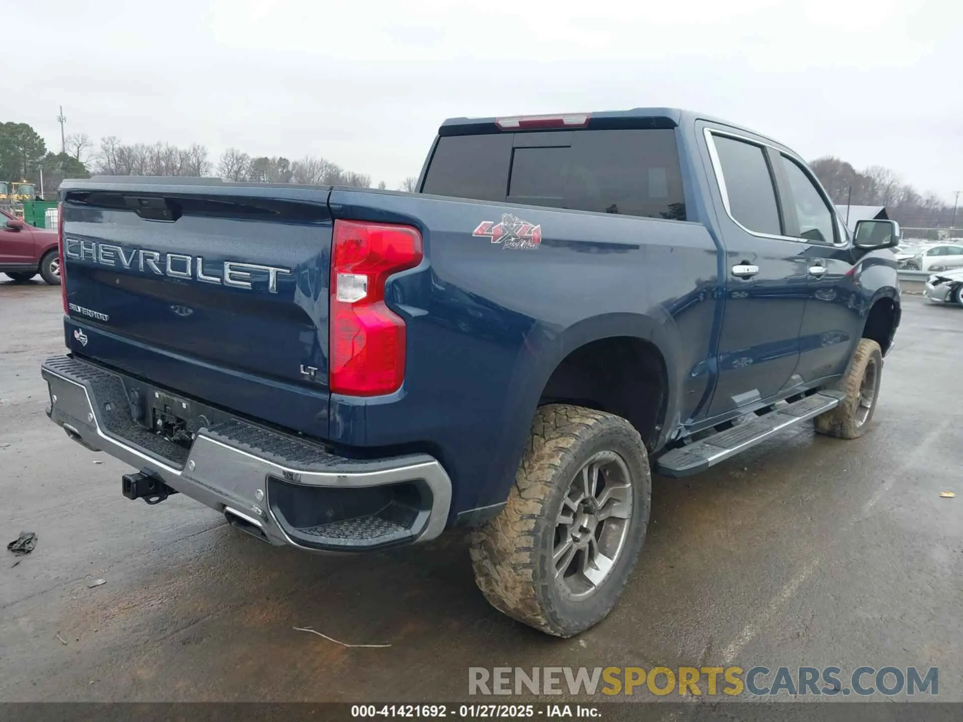 4 Photograph of a damaged car 1GCUYDED3LZ162637 CHEVROLET SILVERADO 1500 2020