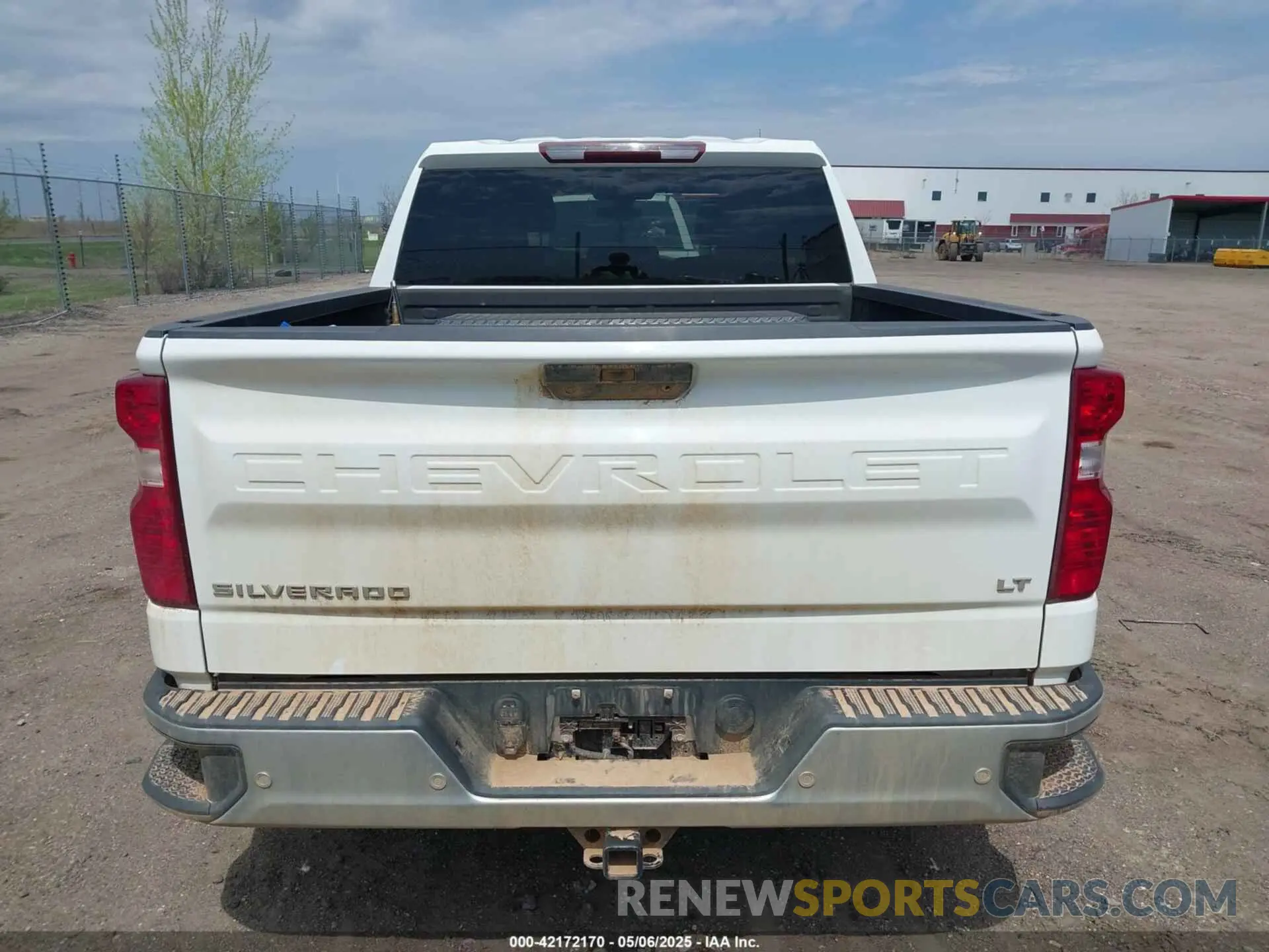 16 Photograph of a damaged car 1GCUYDED4LZ137214 CHEVROLET SILVERADO 1500 2020