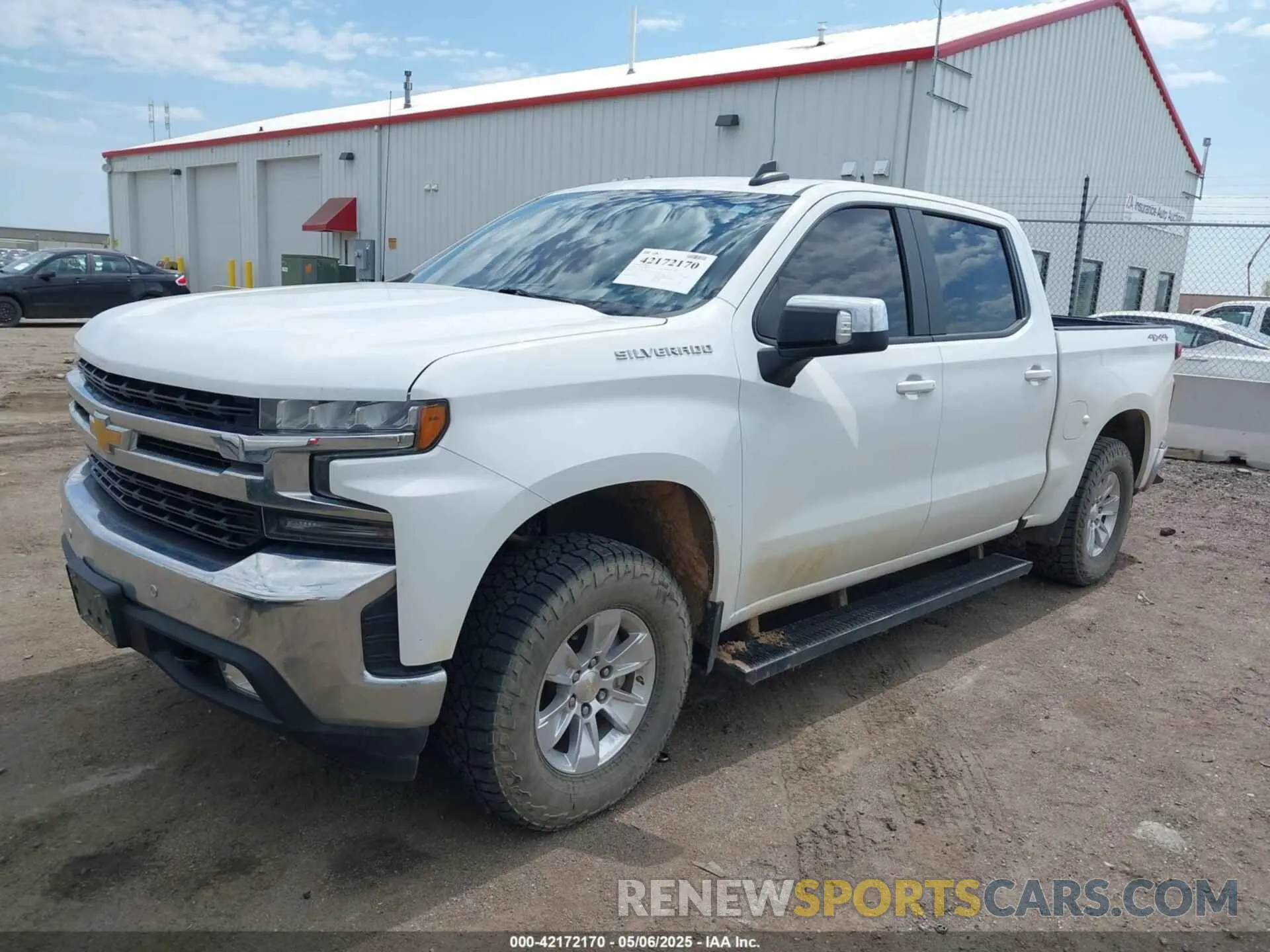 2 Photograph of a damaged car 1GCUYDED4LZ137214 CHEVROLET SILVERADO 1500 2020