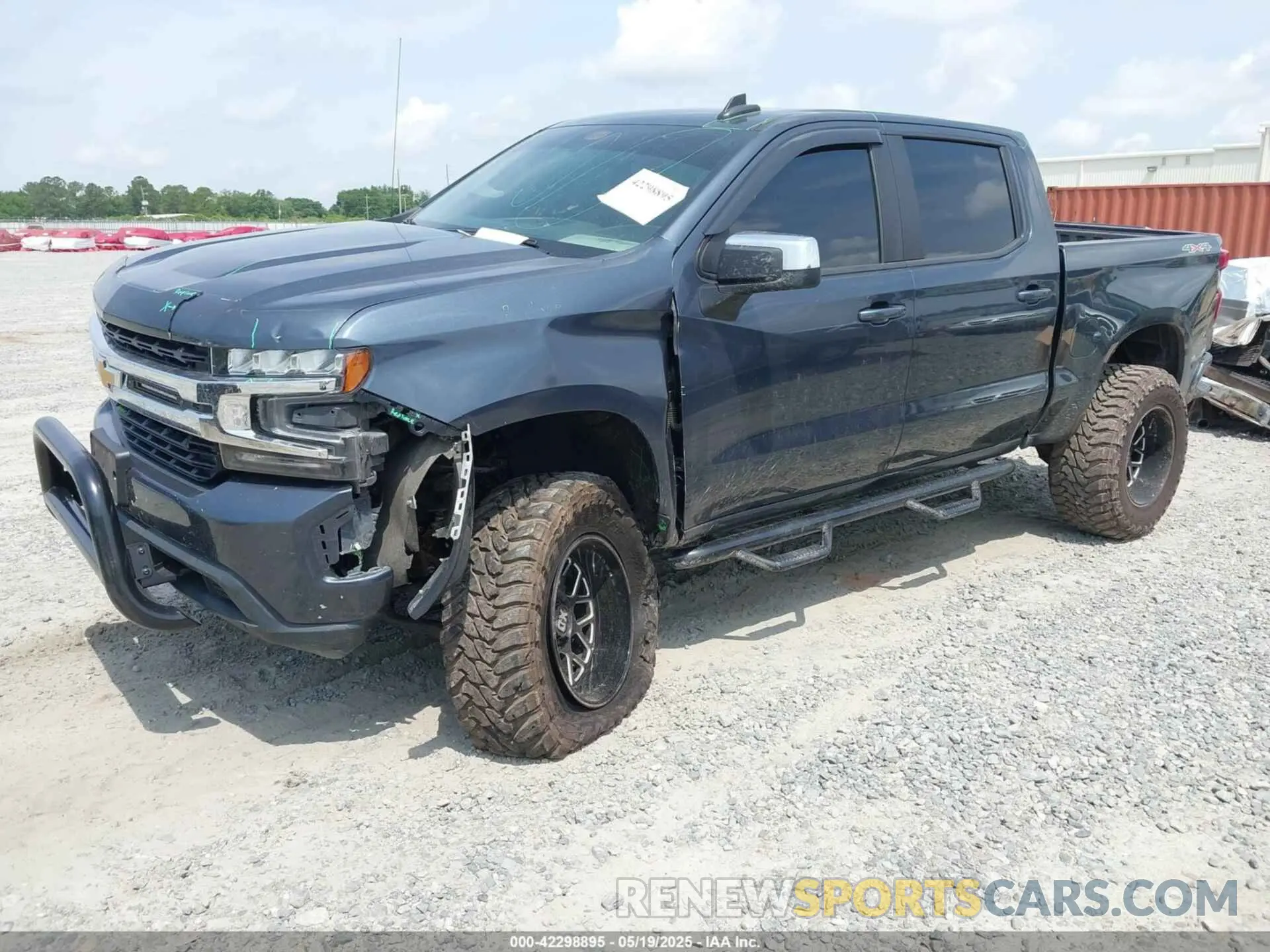 2 Photograph of a damaged car 1GCUYDED5LZ226029 CHEVROLET SILVERADO 1500 2020