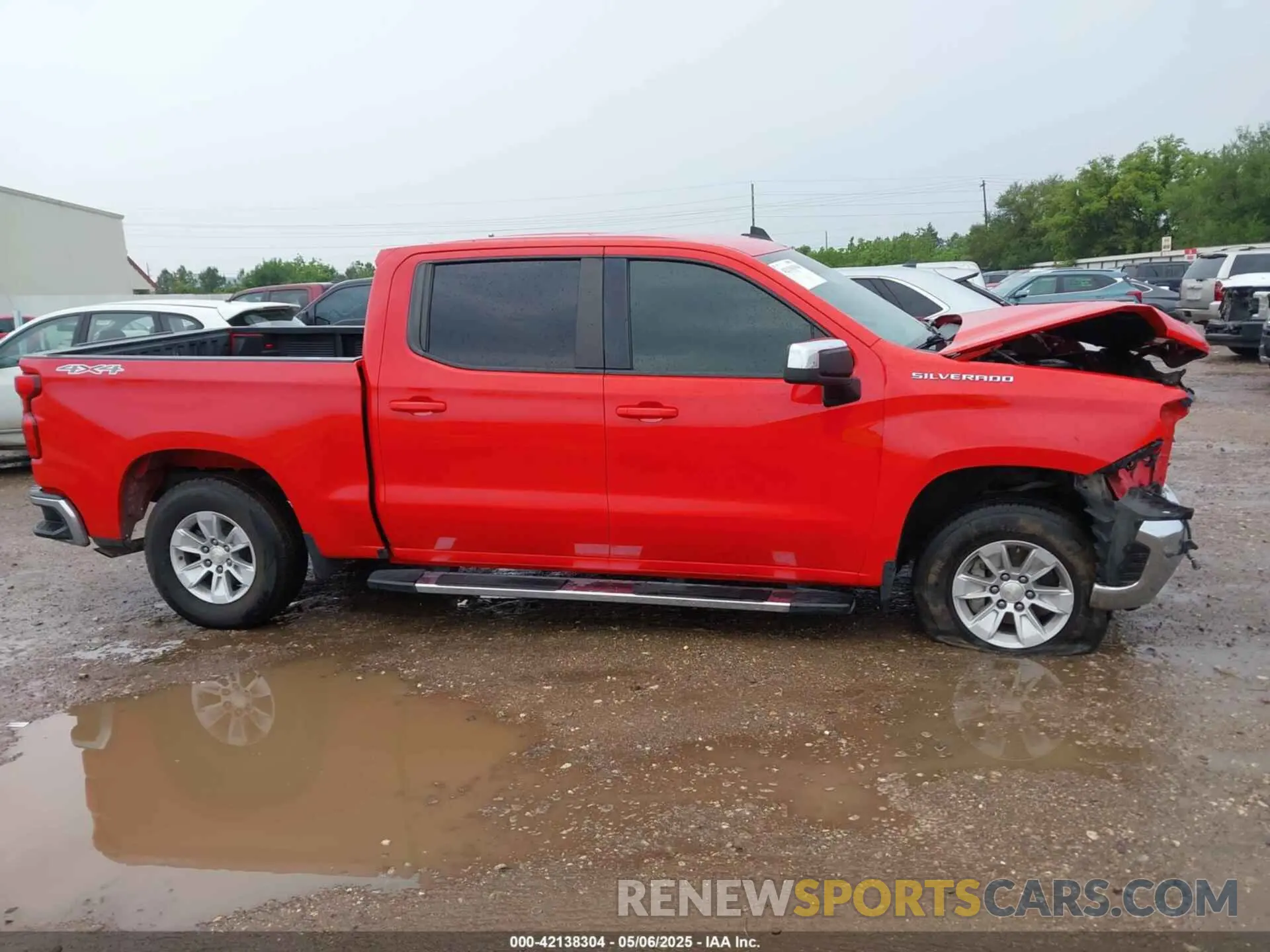 14 Photograph of a damaged car 1GCUYDED5LZ230954 CHEVROLET SILVERADO 1500 2020