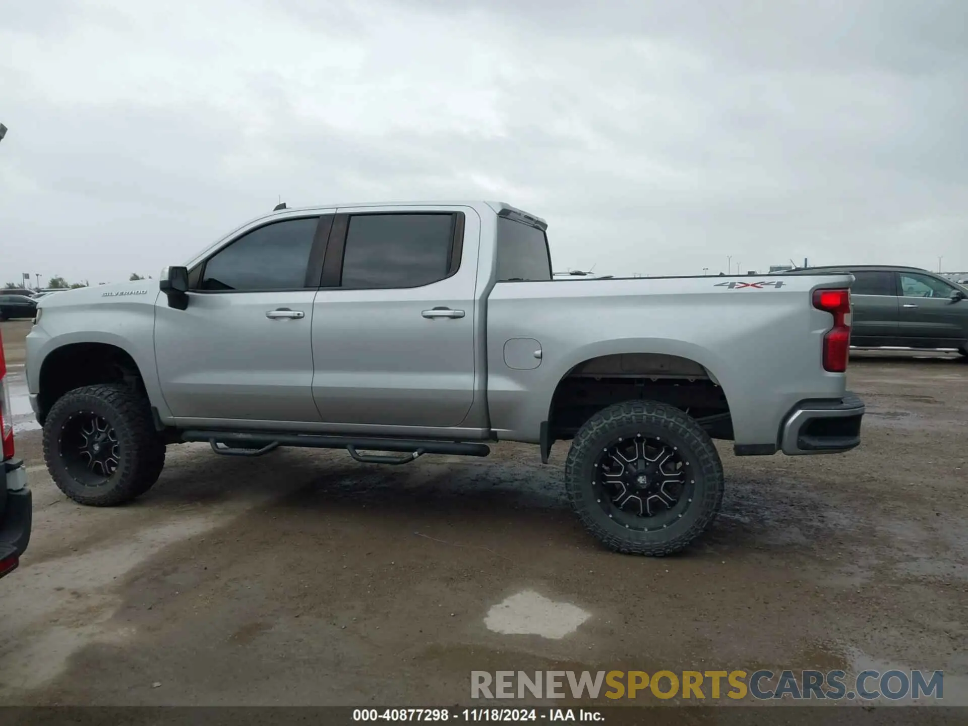 13 Photograph of a damaged car 1GCUYDED6LZ170344 CHEVROLET SILVERADO 1500 2020