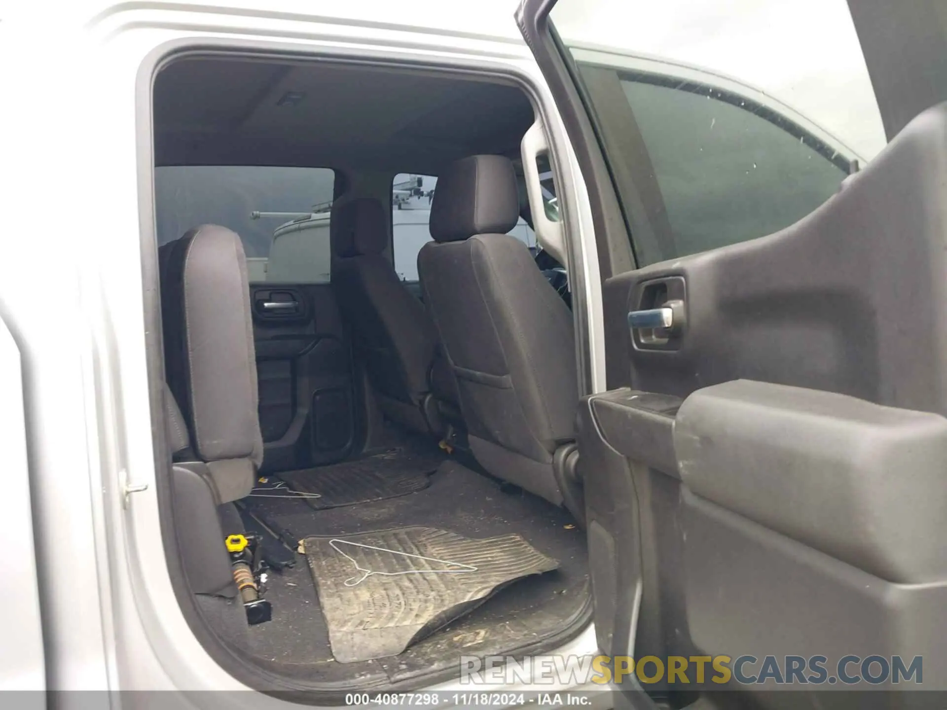 8 Photograph of a damaged car 1GCUYDED6LZ170344 CHEVROLET SILVERADO 1500 2020