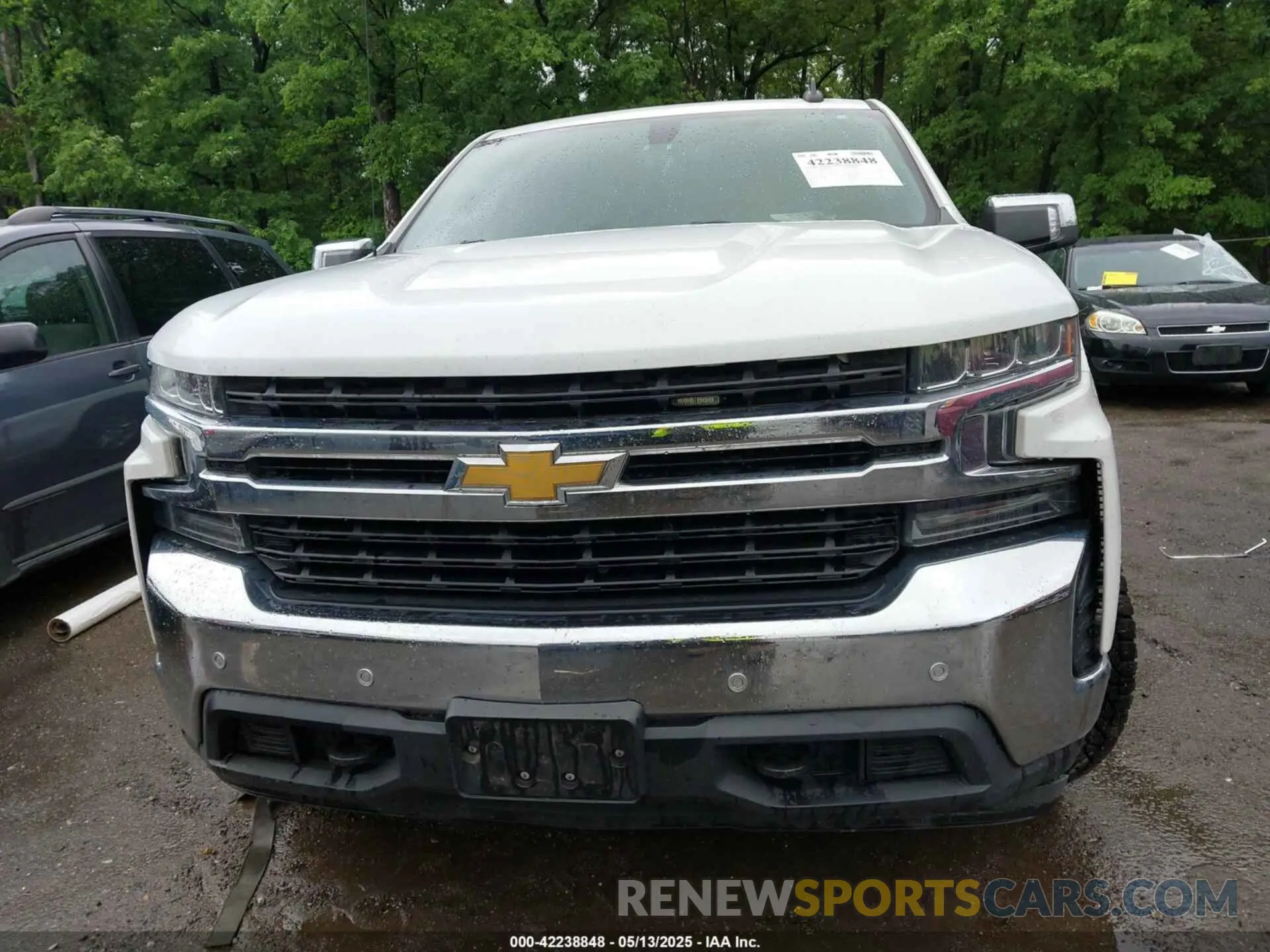 12 Photograph of a damaged car 1GCUYDED6LZ204024 CHEVROLET SILVERADO 1500 2020
