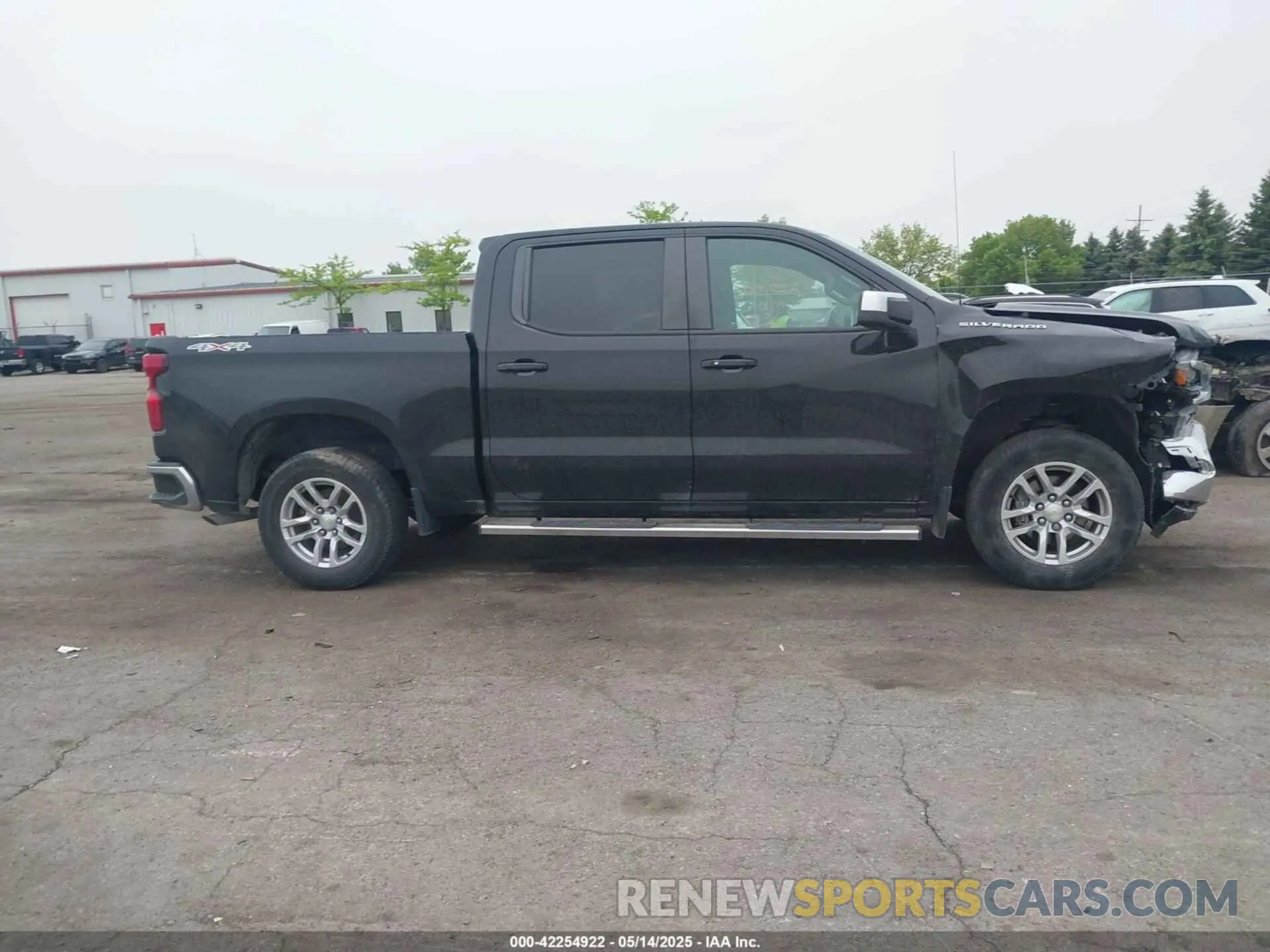 13 Photograph of a damaged car 1GCUYDED6LZ284294 CHEVROLET SILVERADO 1500 2020