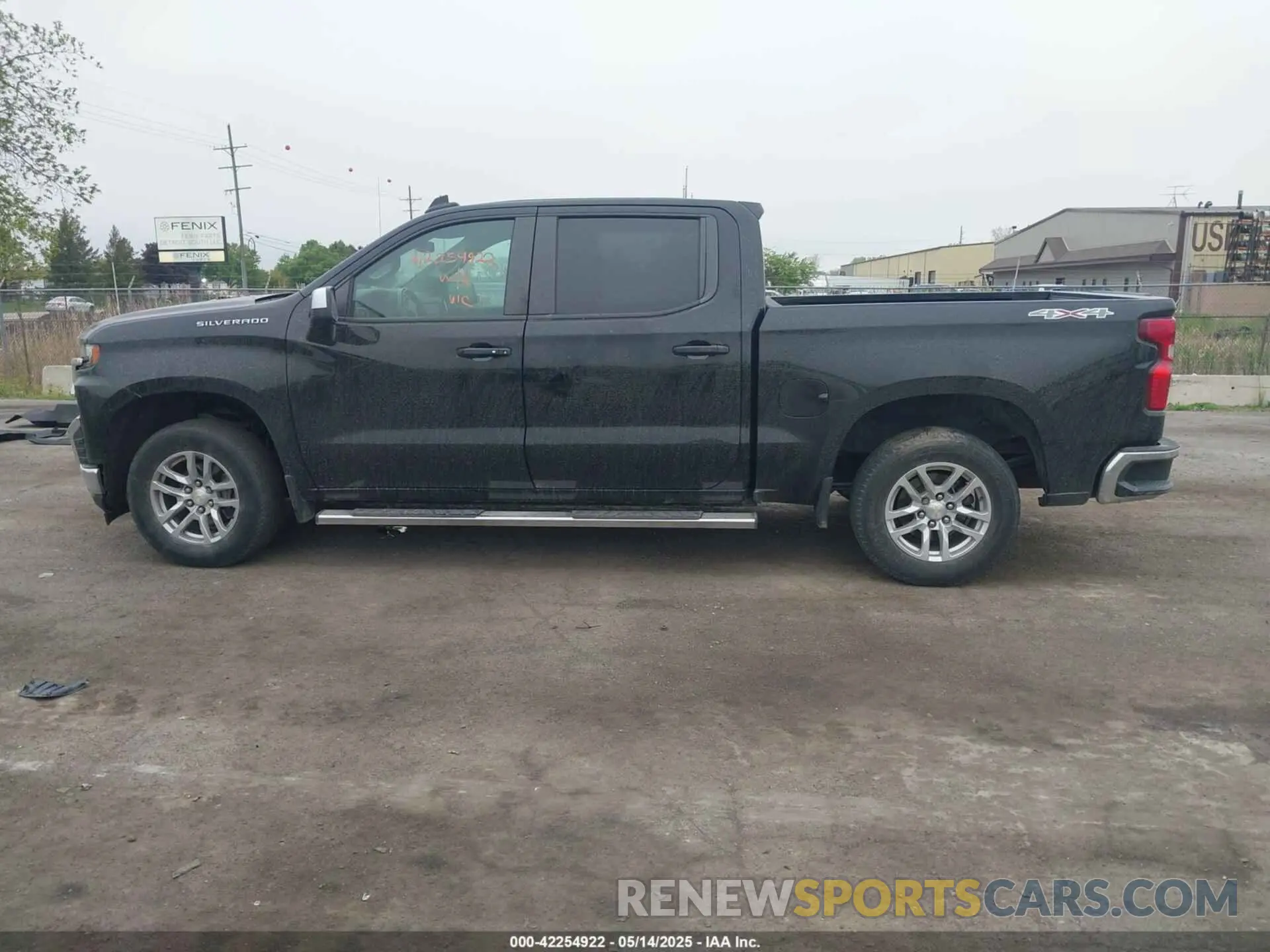 14 Photograph of a damaged car 1GCUYDED6LZ284294 CHEVROLET SILVERADO 1500 2020
