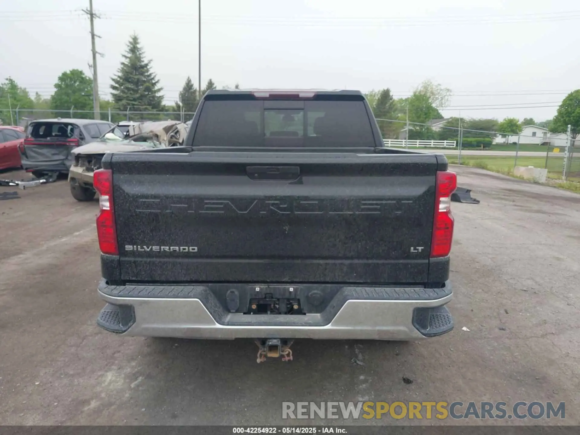 16 Photograph of a damaged car 1GCUYDED6LZ284294 CHEVROLET SILVERADO 1500 2020