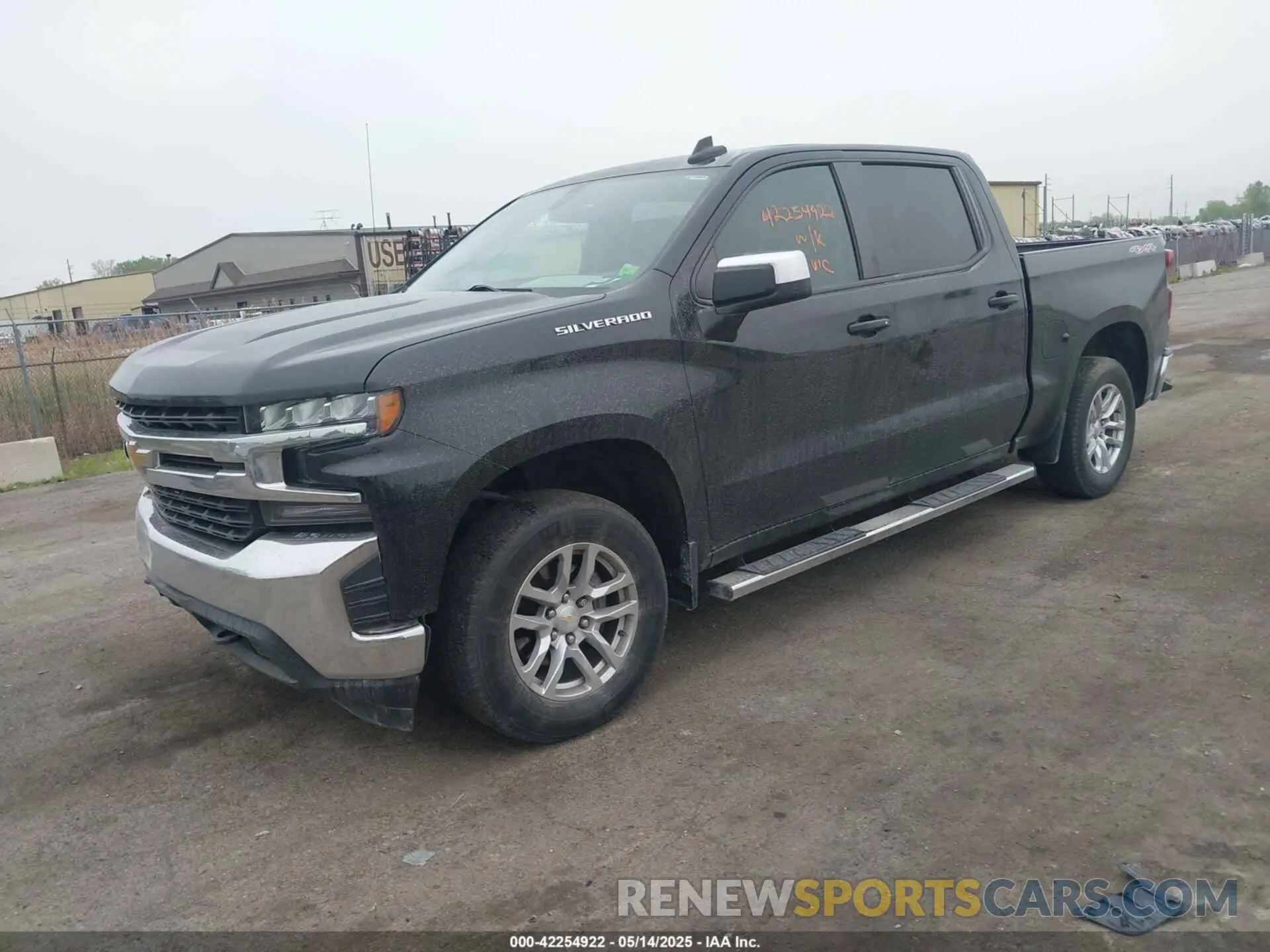 2 Photograph of a damaged car 1GCUYDED6LZ284294 CHEVROLET SILVERADO 1500 2020