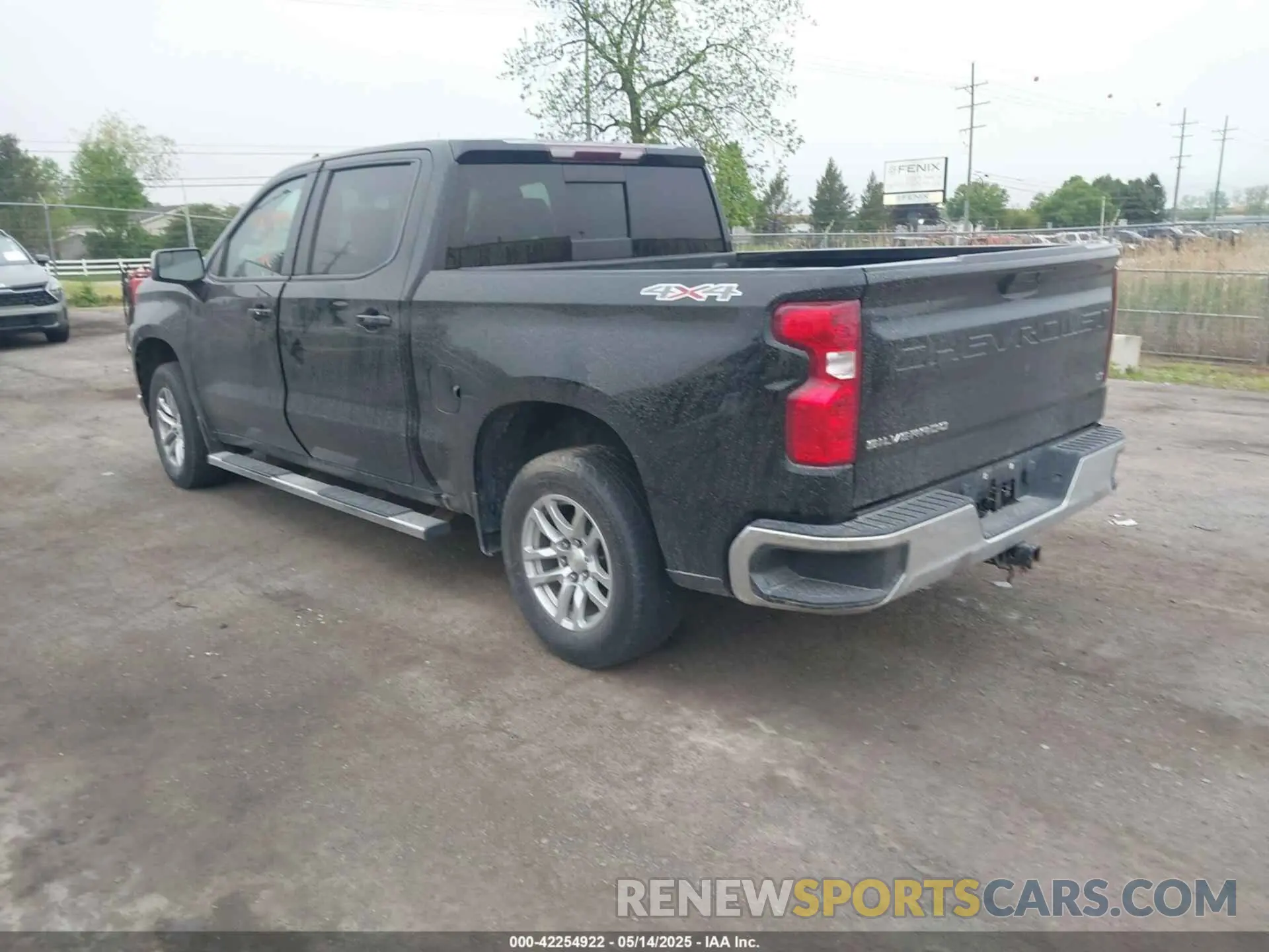 3 Photograph of a damaged car 1GCUYDED6LZ284294 CHEVROLET SILVERADO 1500 2020