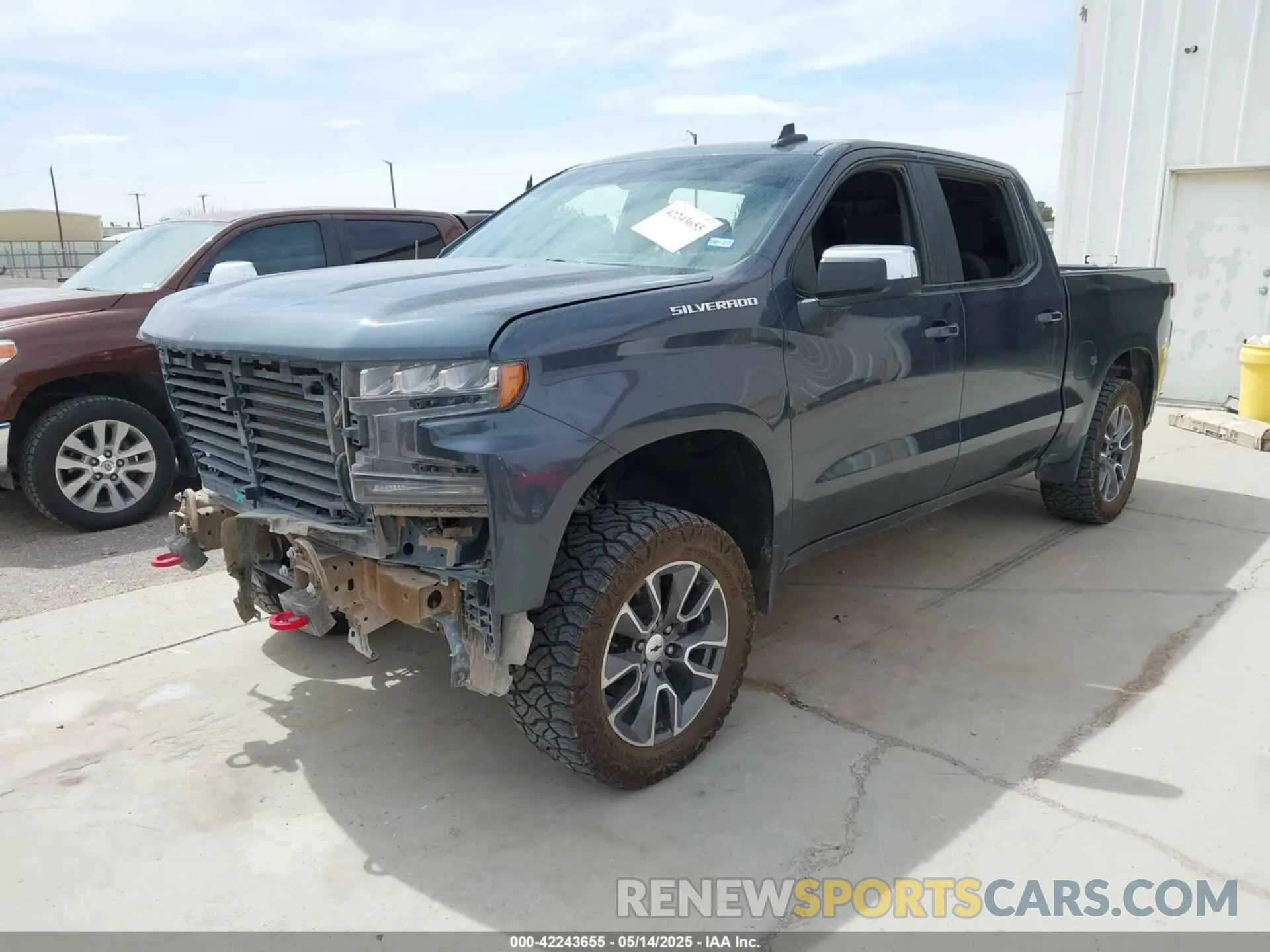 2 Photograph of a damaged car 1GCUYDEDXLZ225748 CHEVROLET SILVERADO 1500 2020