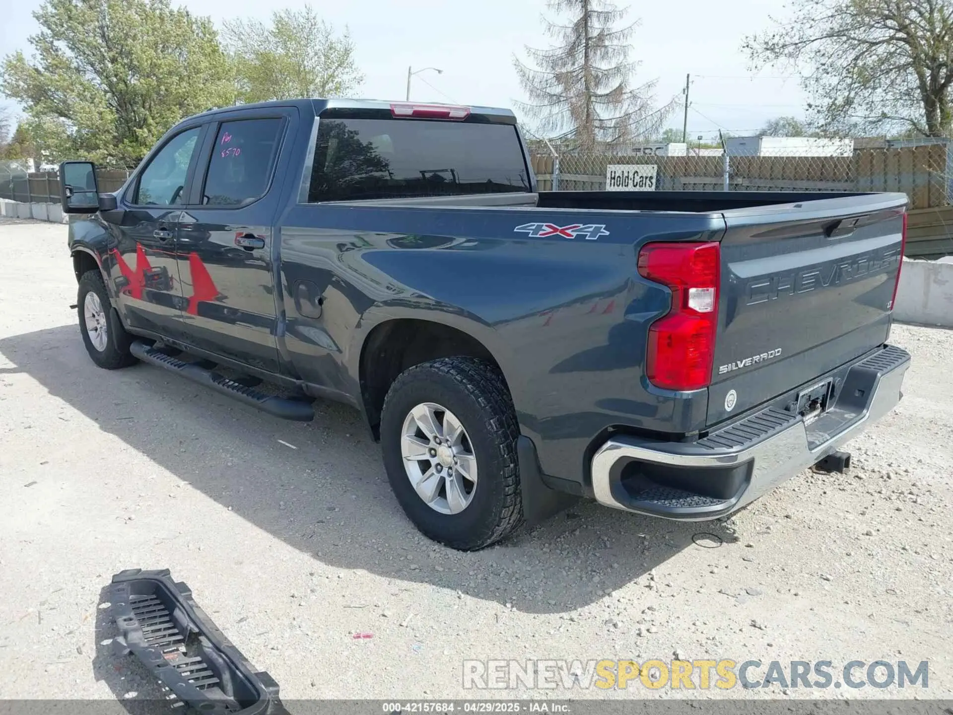 3 Photograph of a damaged car 1GCUYDET3LZ181454 CHEVROLET SILVERADO 1500 2020