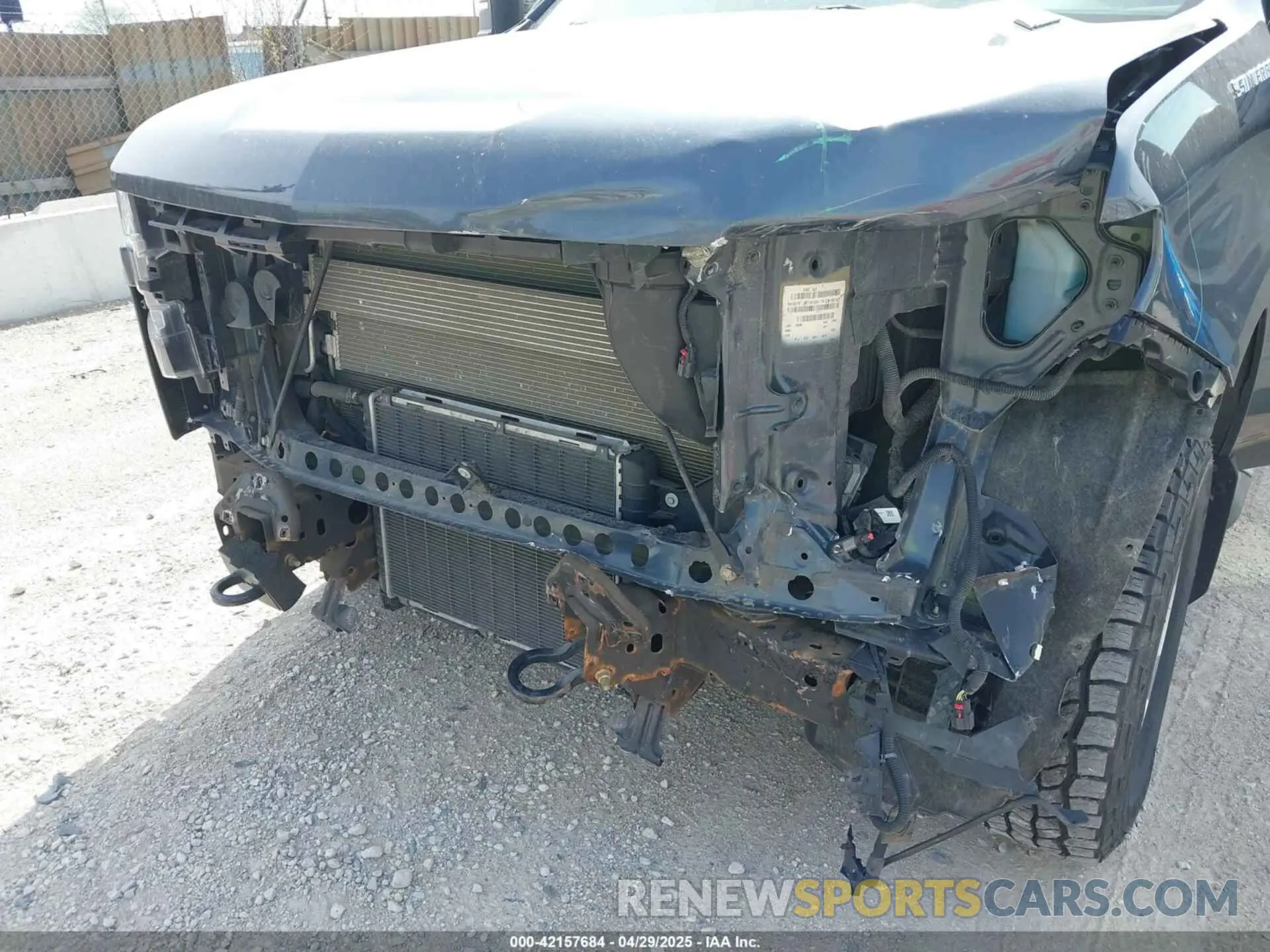 6 Photograph of a damaged car 1GCUYDET3LZ181454 CHEVROLET SILVERADO 1500 2020