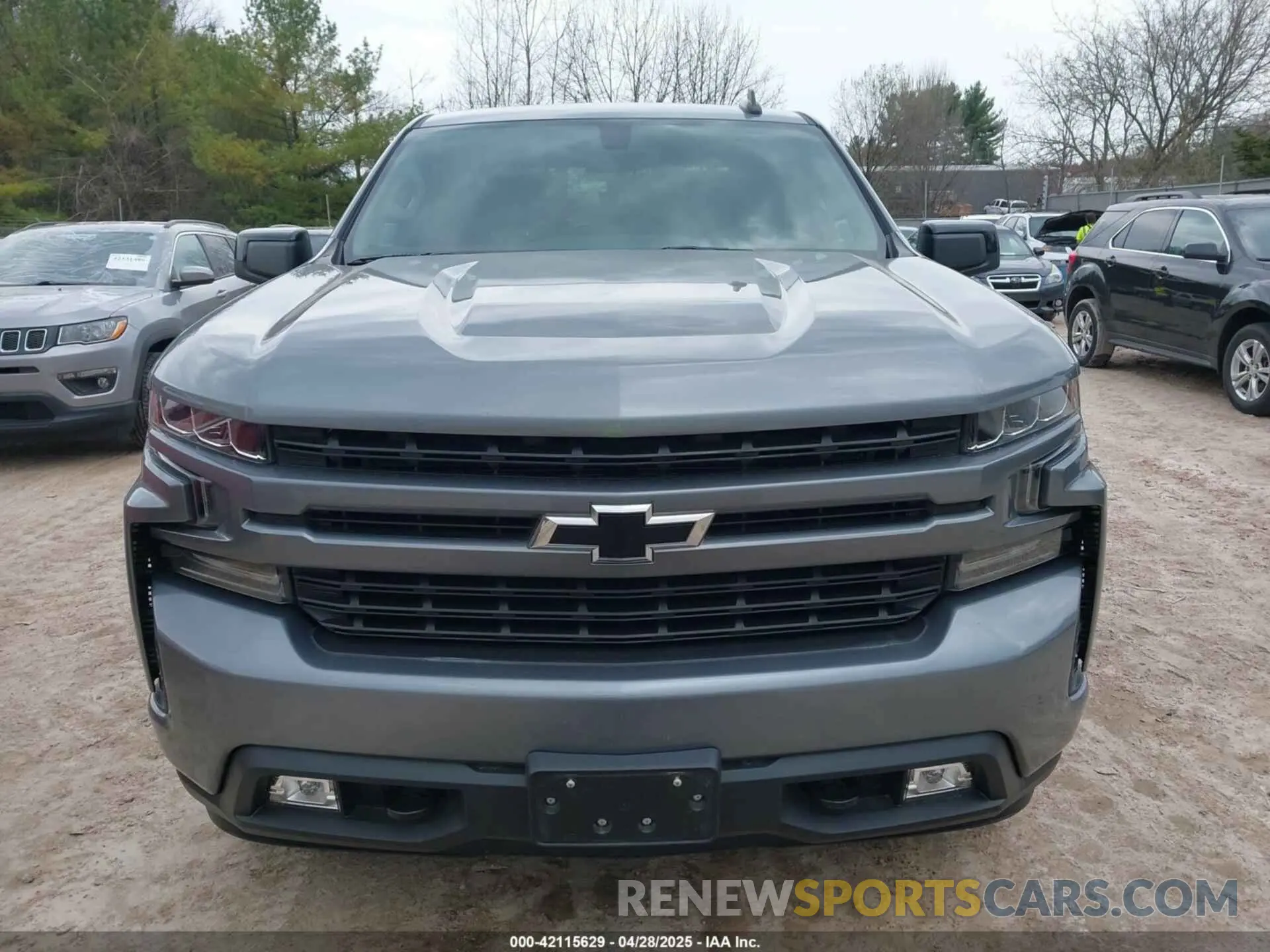 12 Photograph of a damaged car 1GCUYEED3LZ215133 CHEVROLET SILVERADO 1500 2020