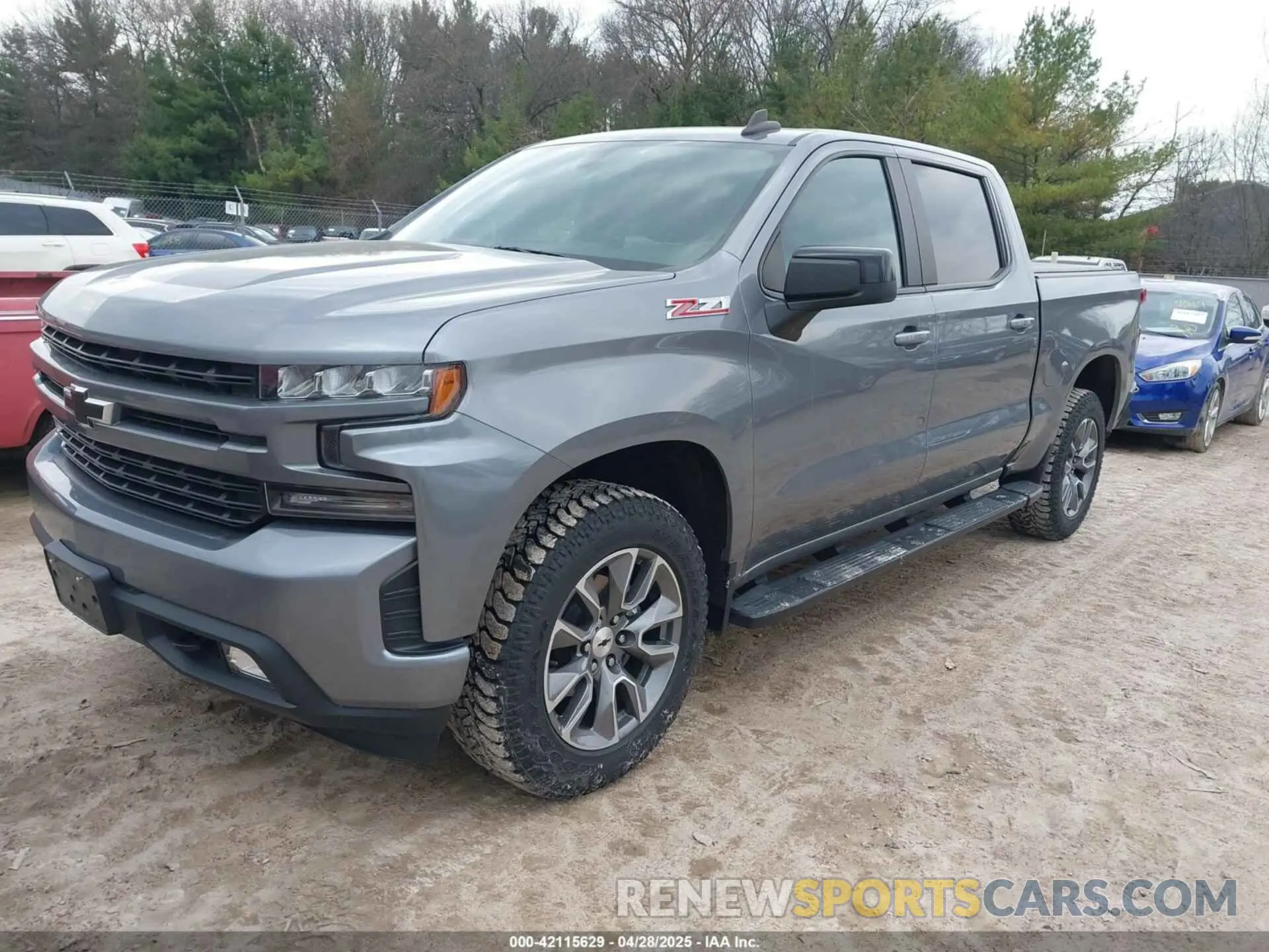 2 Photograph of a damaged car 1GCUYEED3LZ215133 CHEVROLET SILVERADO 1500 2020