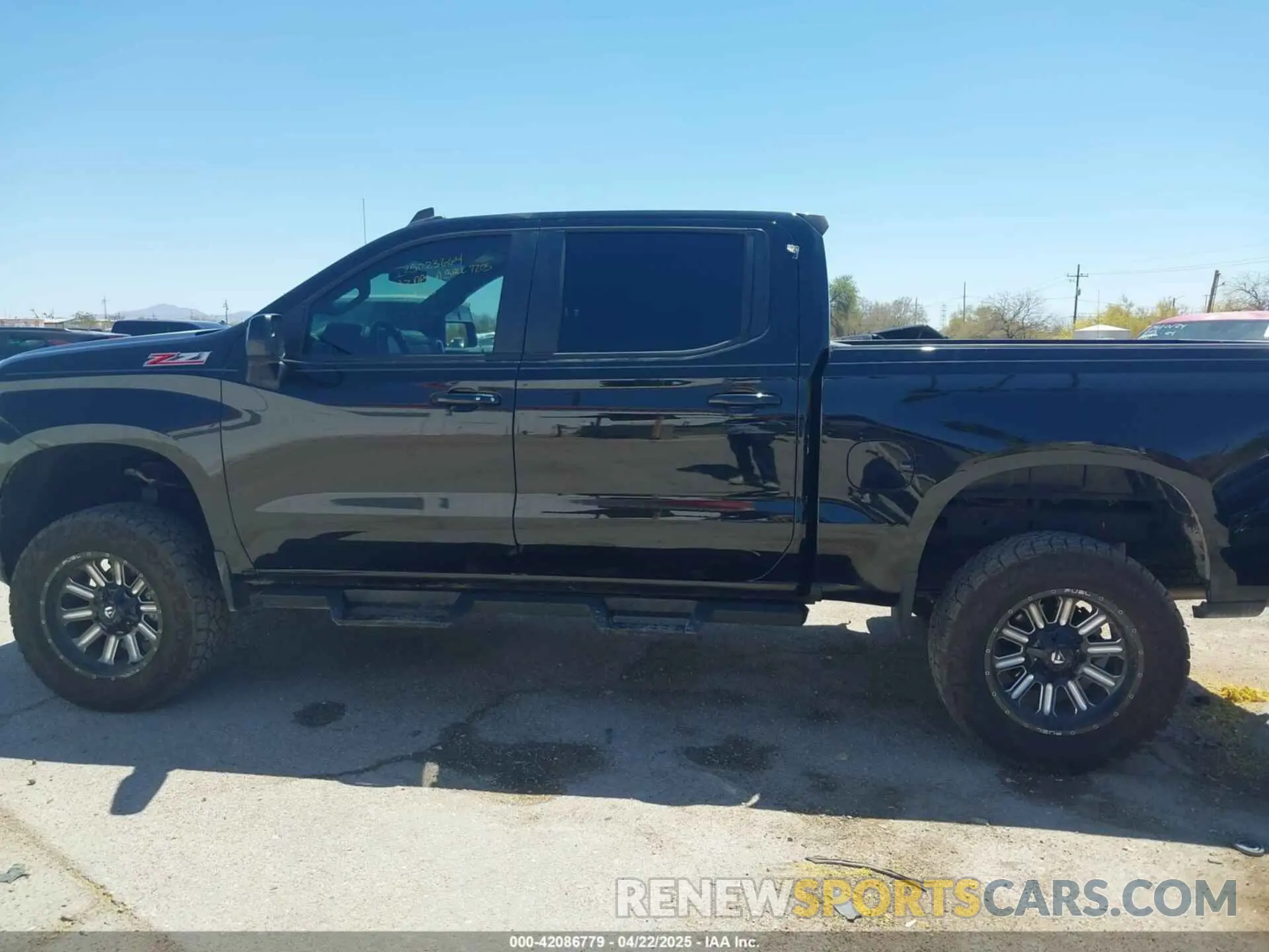 14 Photograph of a damaged car 1GCUYEED5LZ180840 CHEVROLET SILVERADO 1500 2020
