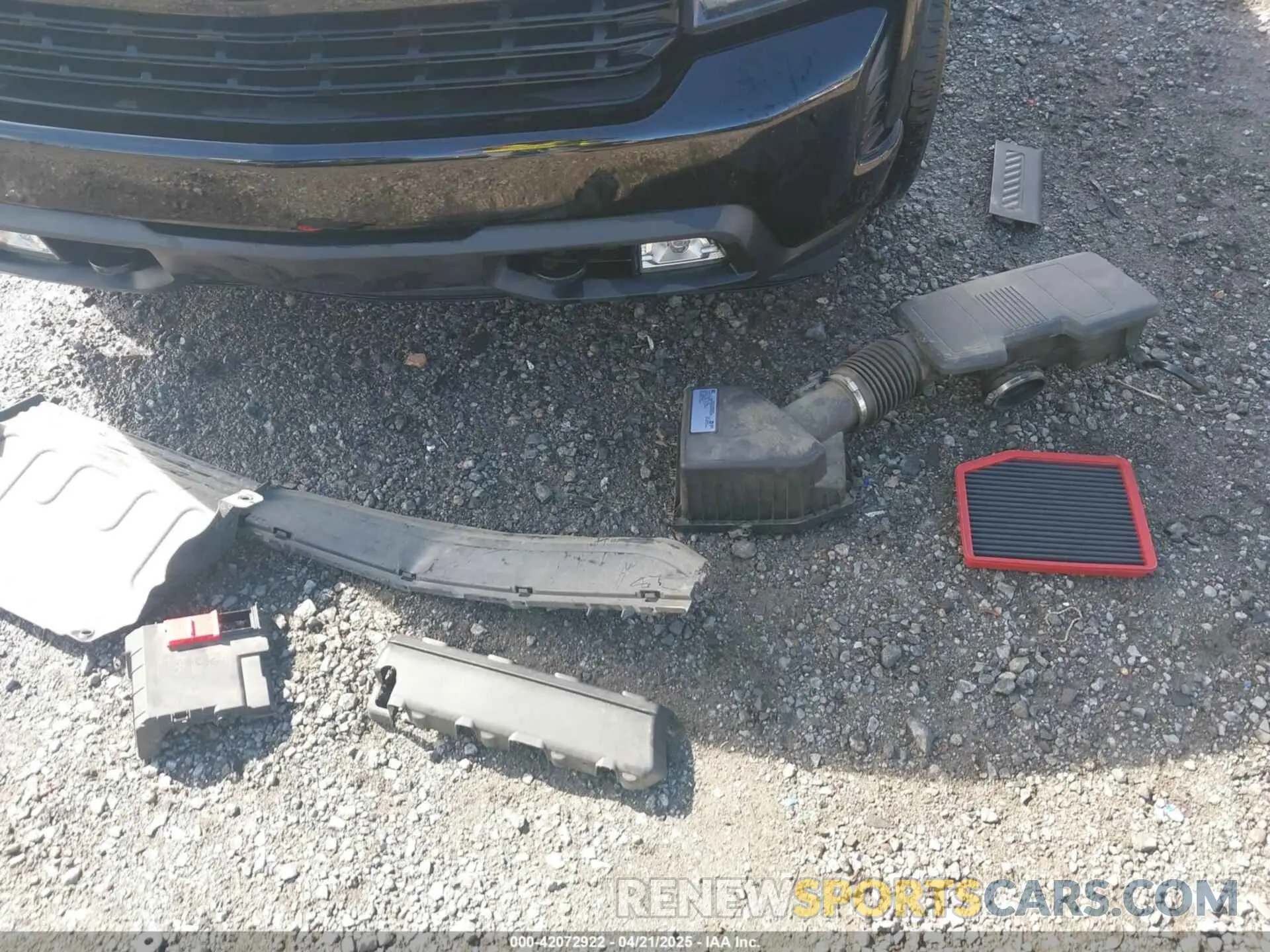 12 Photograph of a damaged car 1GCUYEEL6LZ378415 CHEVROLET SILVERADO 1500 2020