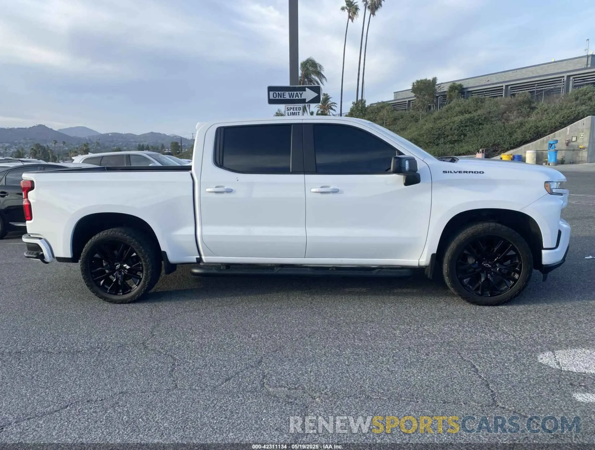 12 Photograph of a damaged car 1GCUYEEL8LZ230024 CHEVROLET SILVERADO 1500 2020