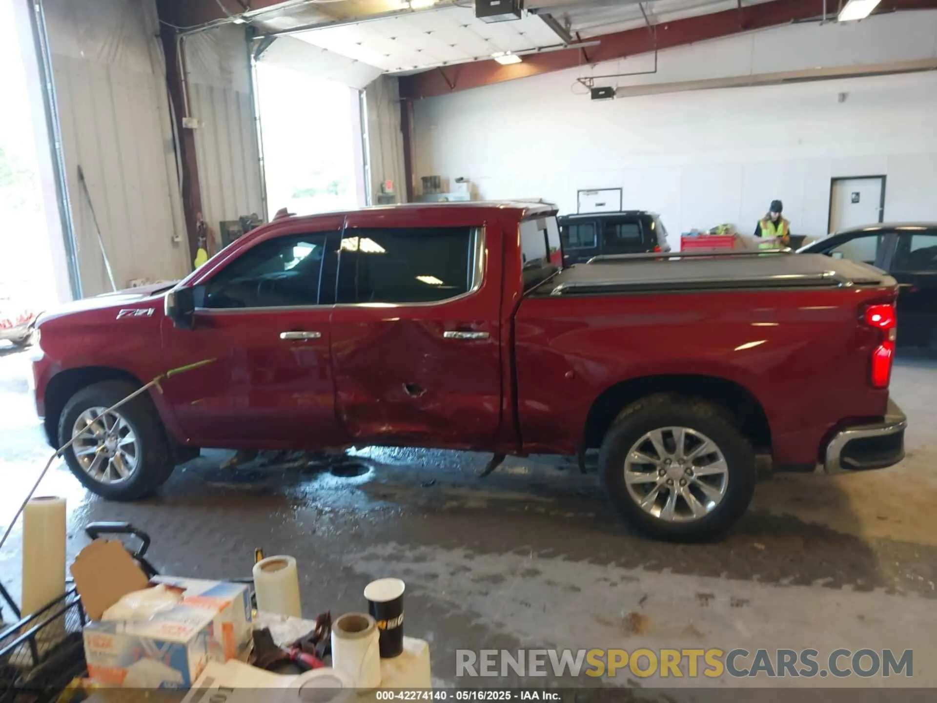 14 Photograph of a damaged car 1GCUYGED9LZ168928 CHEVROLET SILVERADO 1500 2020