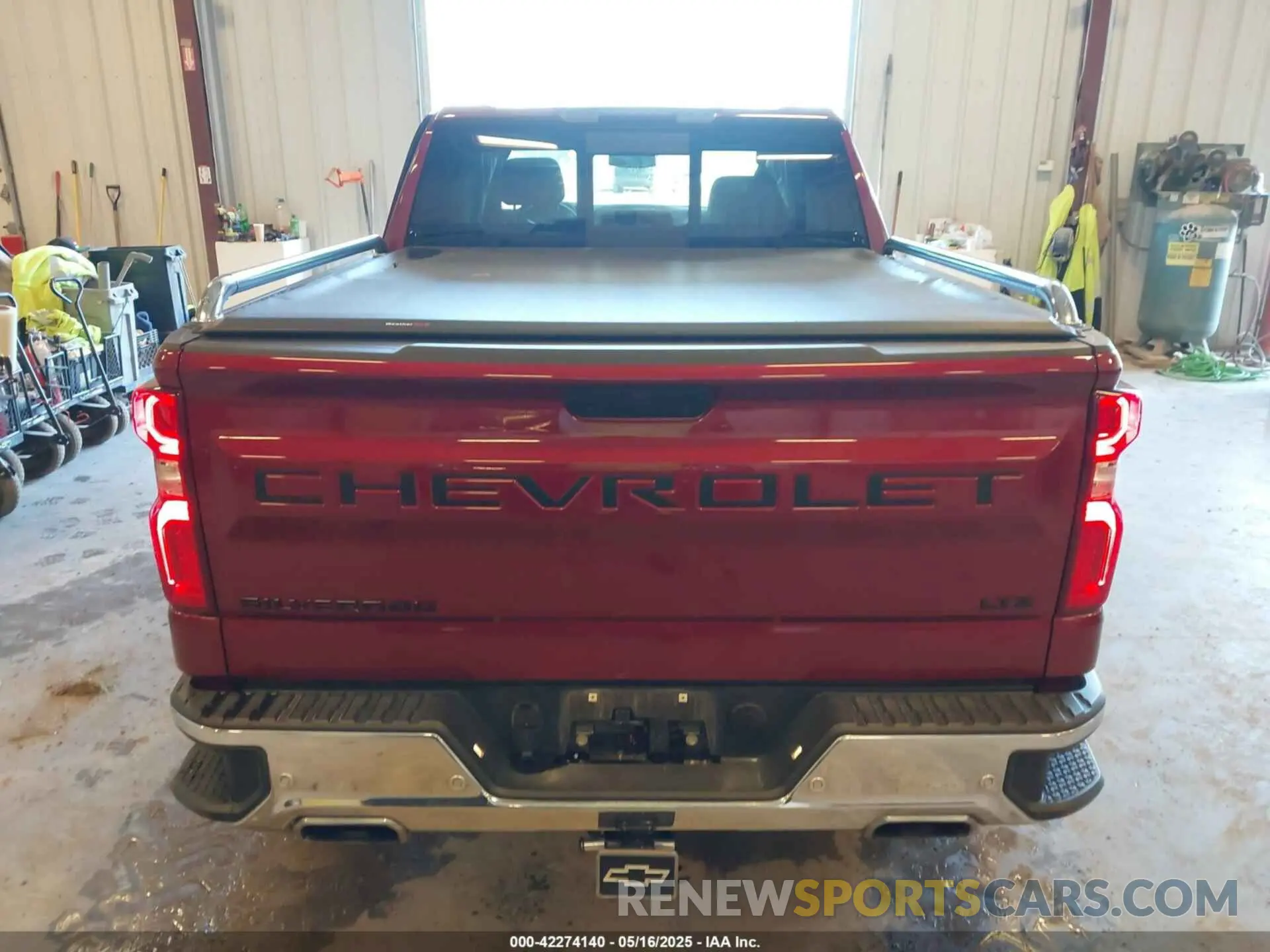 16 Photograph of a damaged car 1GCUYGED9LZ168928 CHEVROLET SILVERADO 1500 2020
