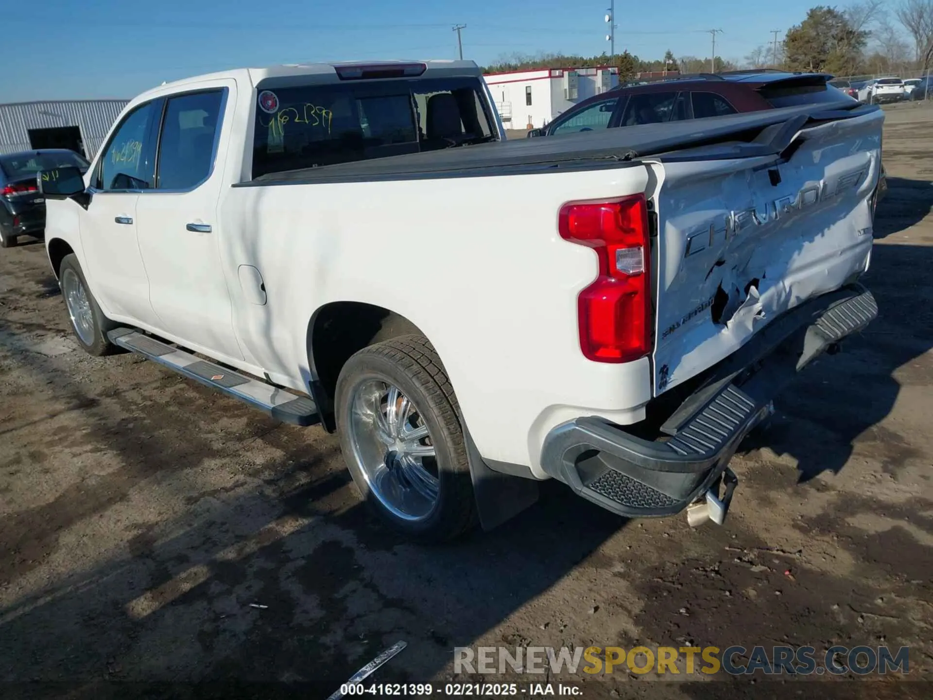 3 Photograph of a damaged car 1GCUYGEDXLZ177976 CHEVROLET SILVERADO 1500 2020