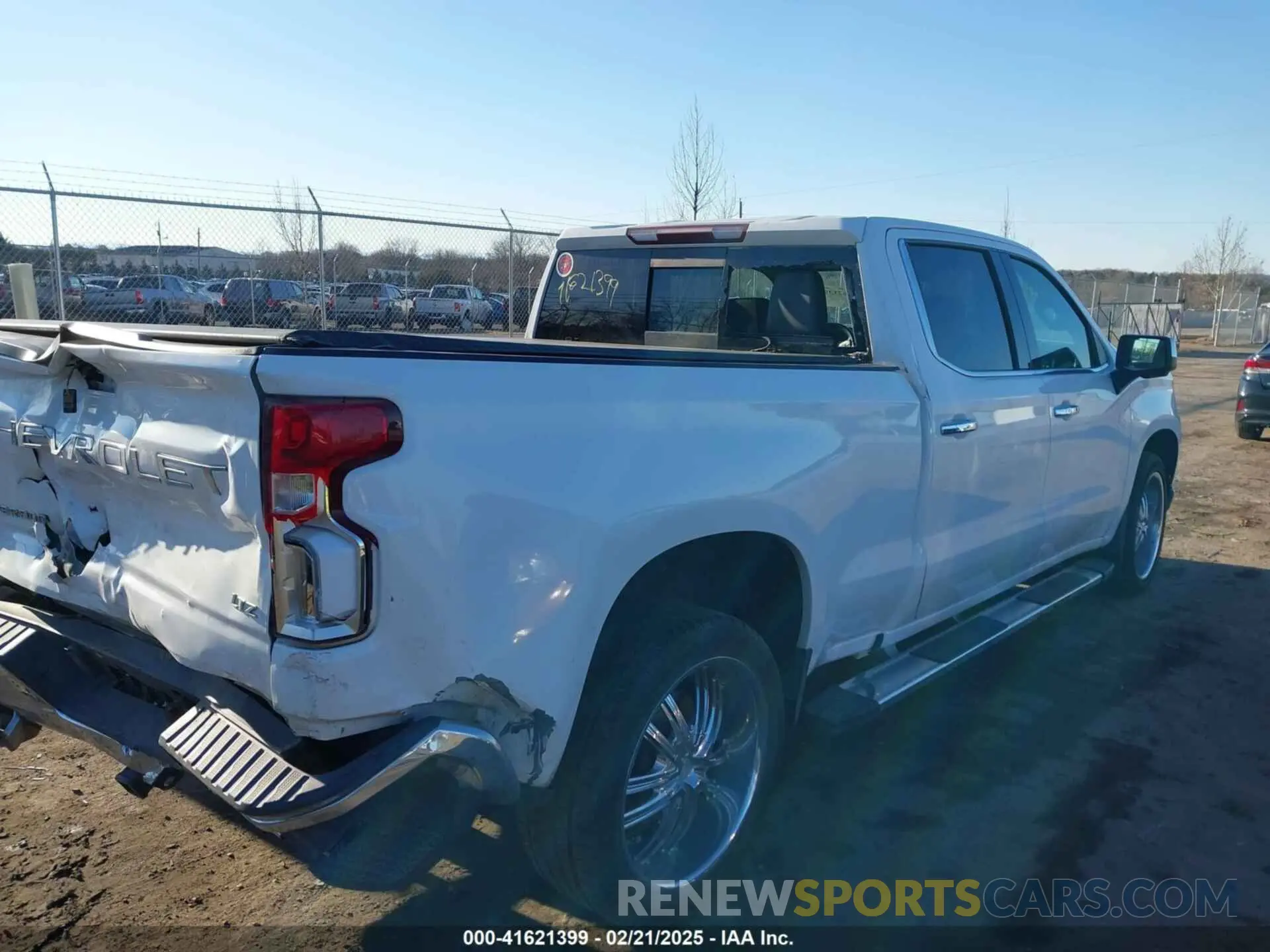 4 Photograph of a damaged car 1GCUYGEDXLZ177976 CHEVROLET SILVERADO 1500 2020